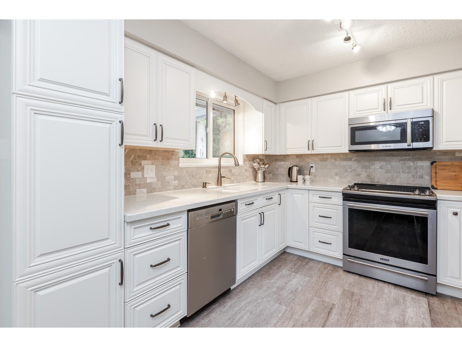 20125 44 AVENUE, Langley real estate listing R2988611