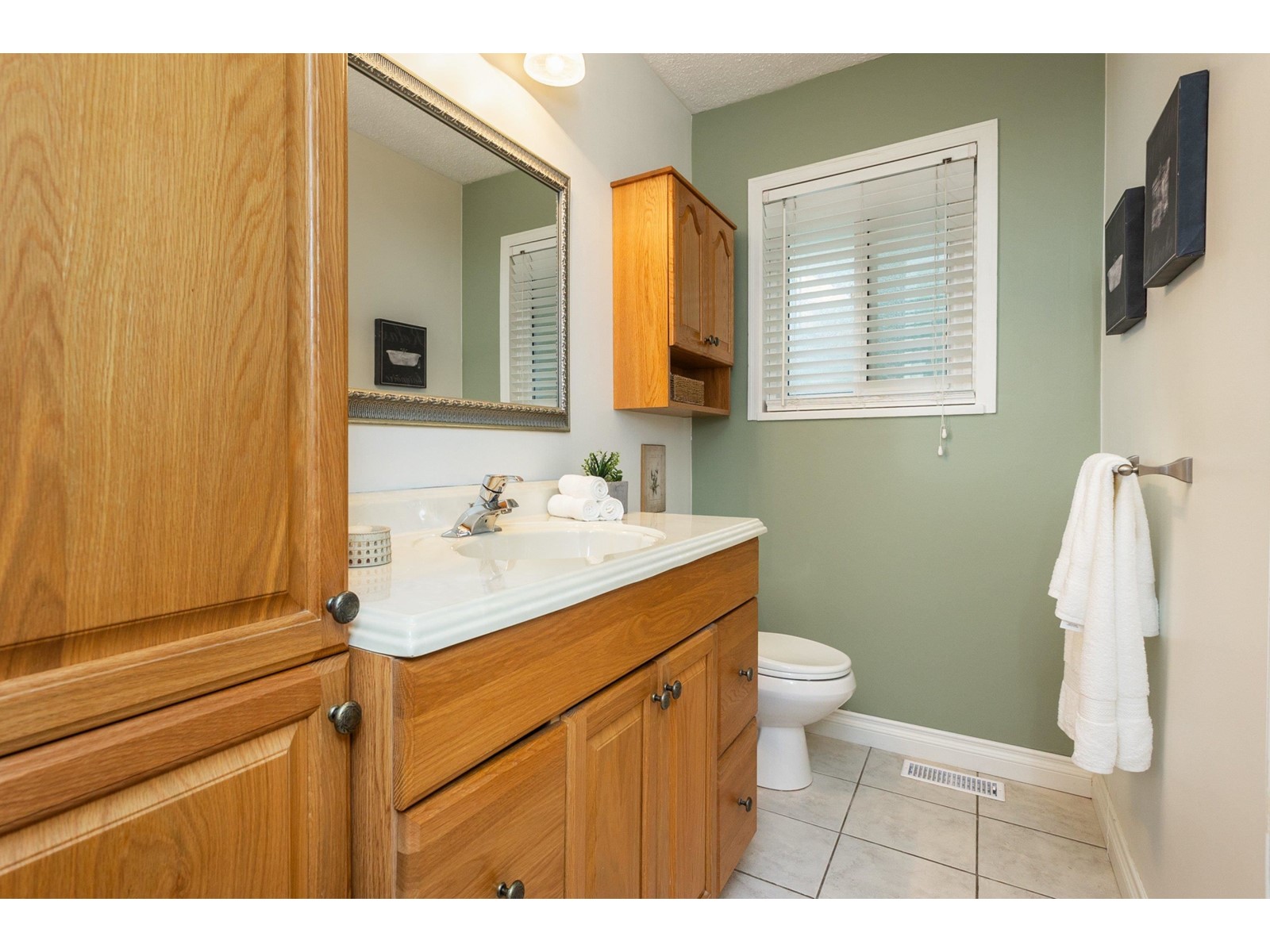 20125 44 AVENUE, Langley real estate listing R2988611