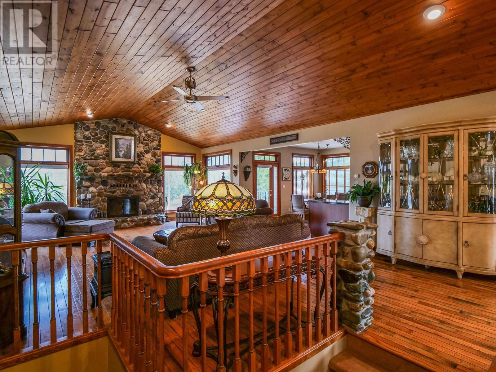 2760 ERNST ROAD, Quesnel