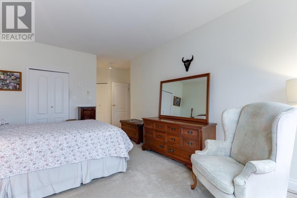 #307-4743 RIVER Road West, Delta