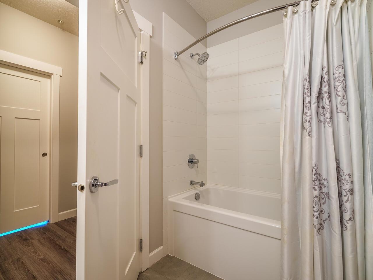 69 7138 210 STREET, Langley real estate listing R2988858