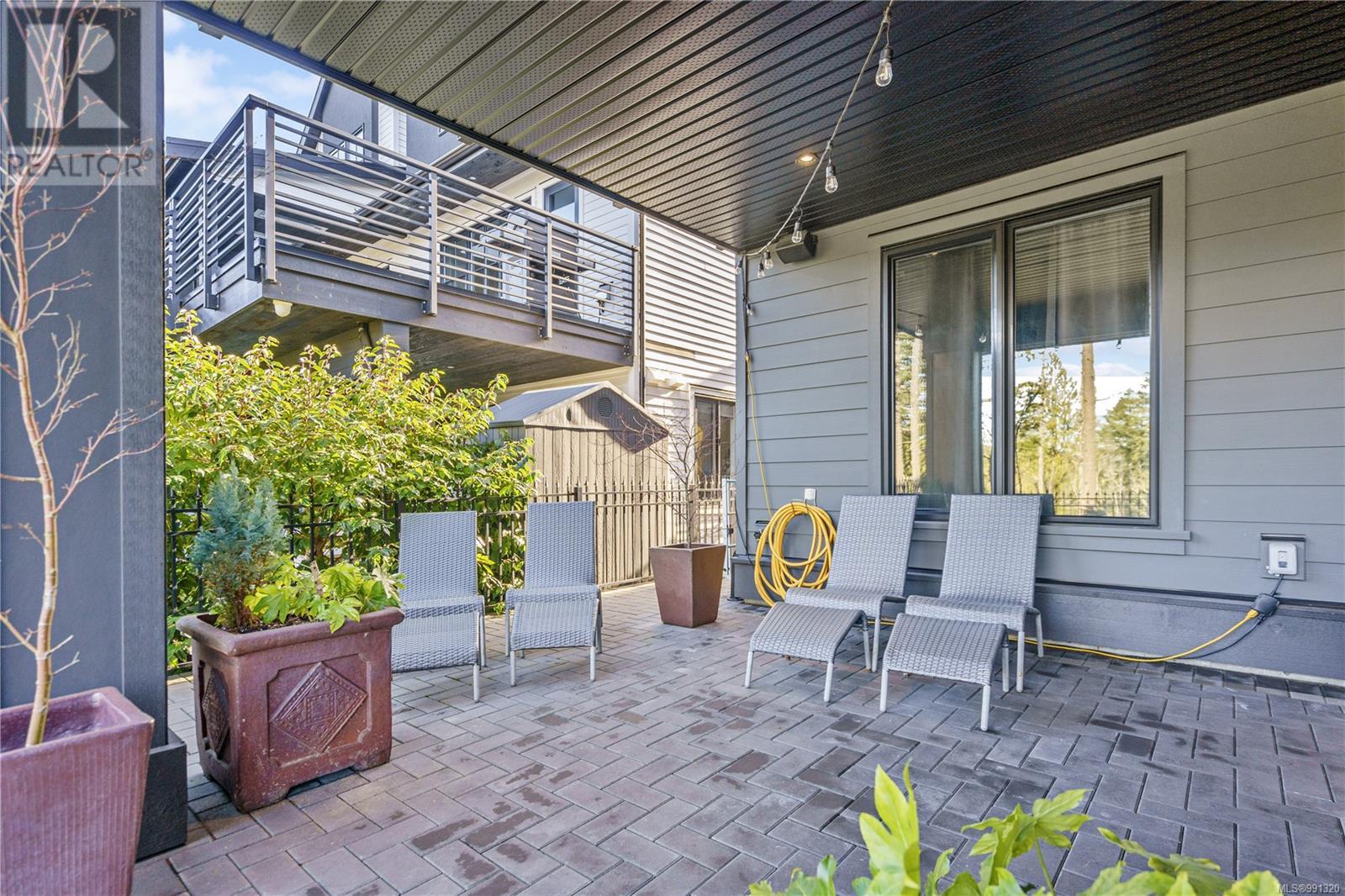  2046 Pinehurst Terrace, Langford