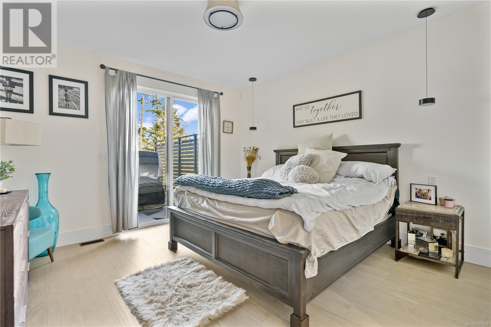  2046 Pinehurst Terrace, Langford