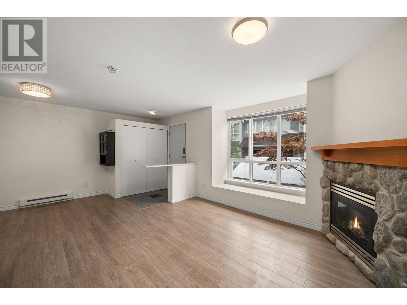 15 1005 LYNN VALLEY ROAD, North Vancouver