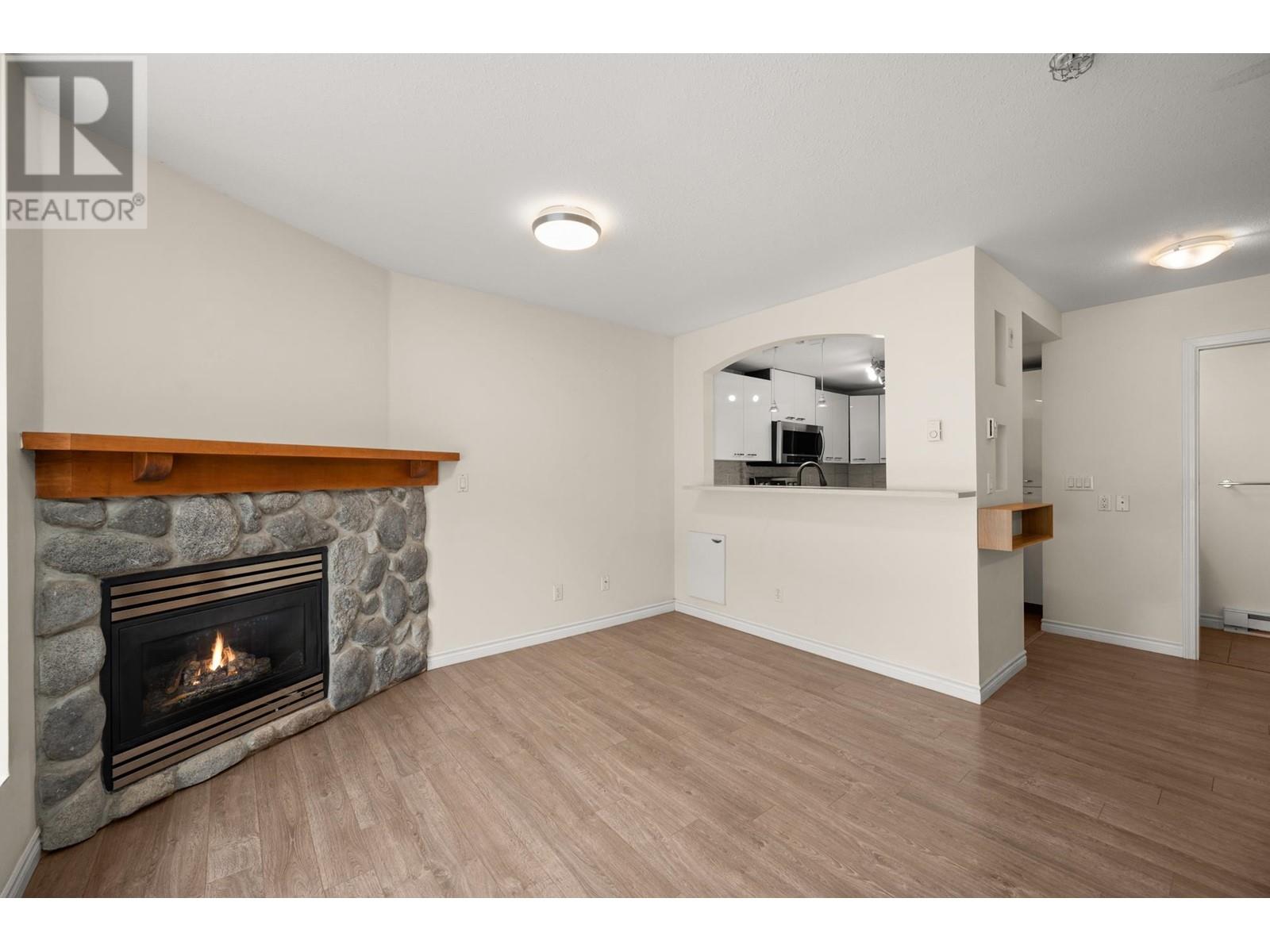 15 1005 LYNN VALLEY ROAD, North Vancouver