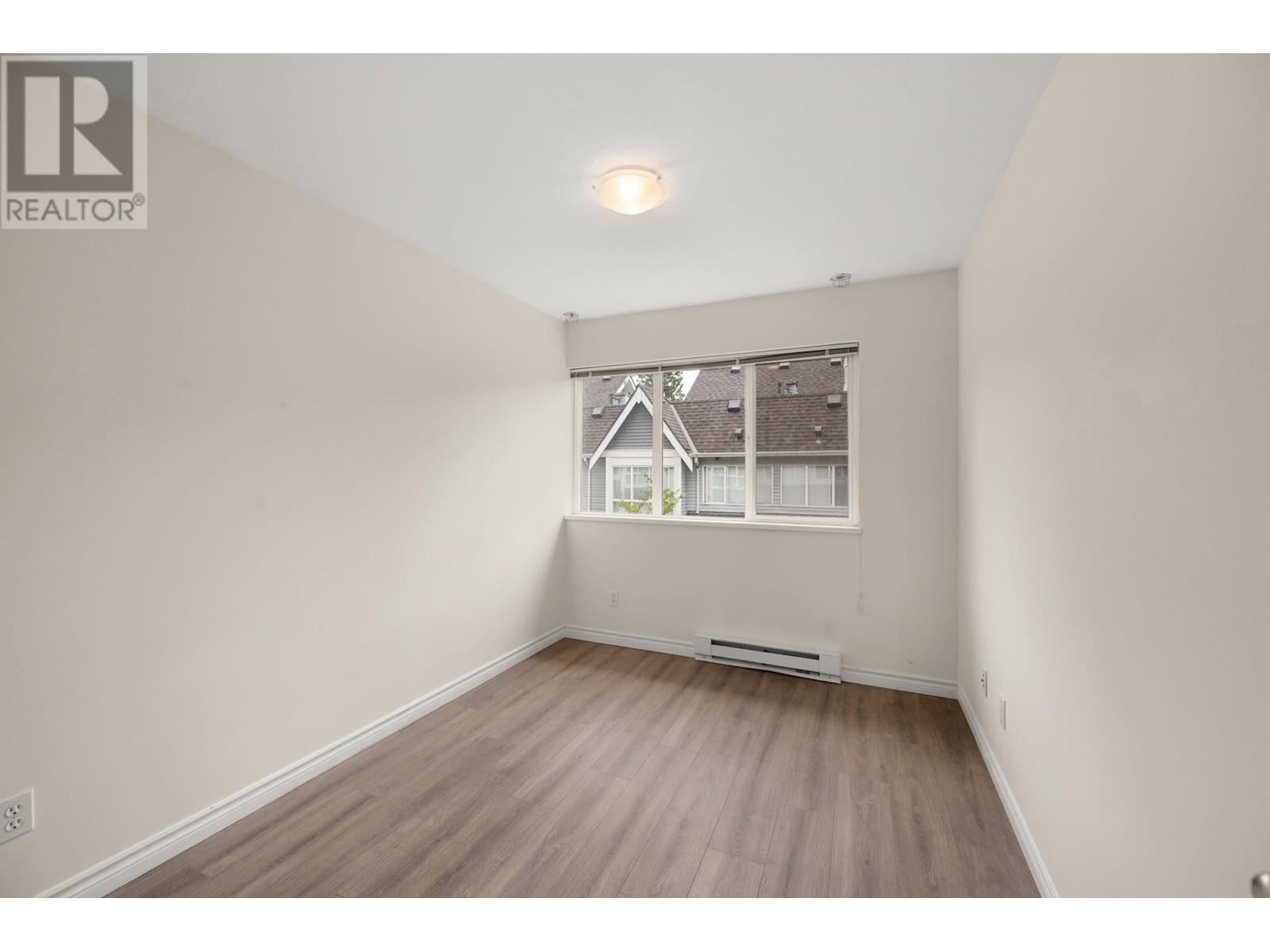 15 1005 LYNN VALLEY ROAD, North Vancouver