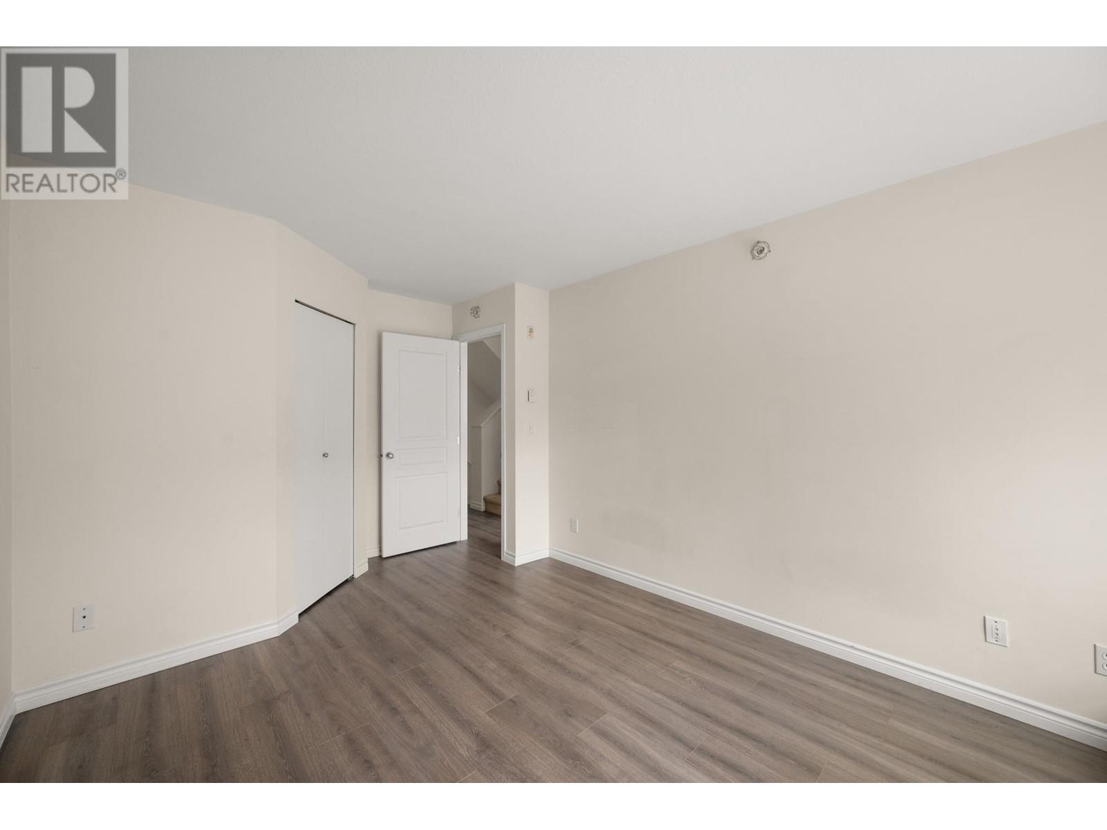 15 1005 LYNN VALLEY ROAD, North Vancouver