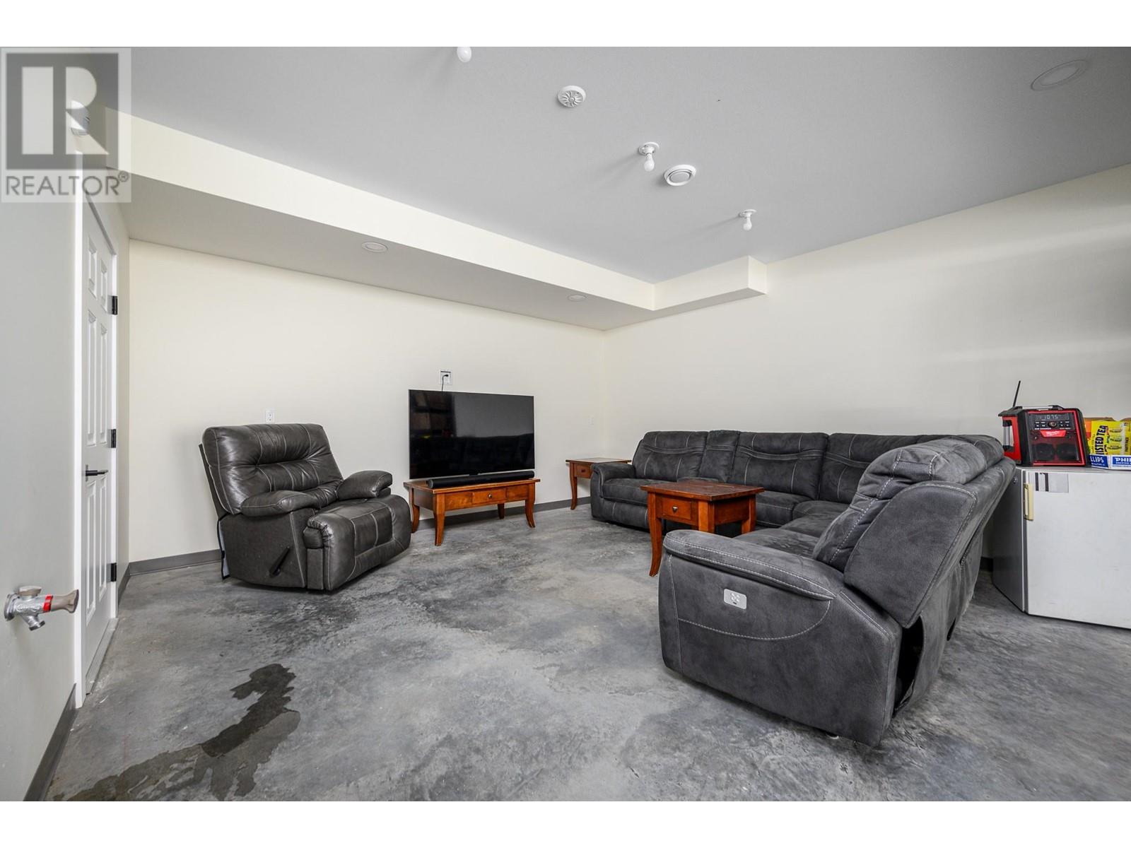 8909 Cherry Lane, Coldstream