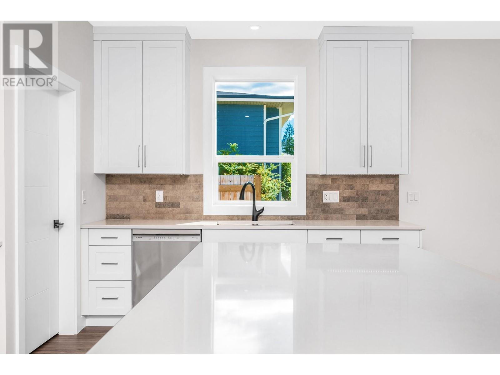 8909 Cherry Lane, Coldstream