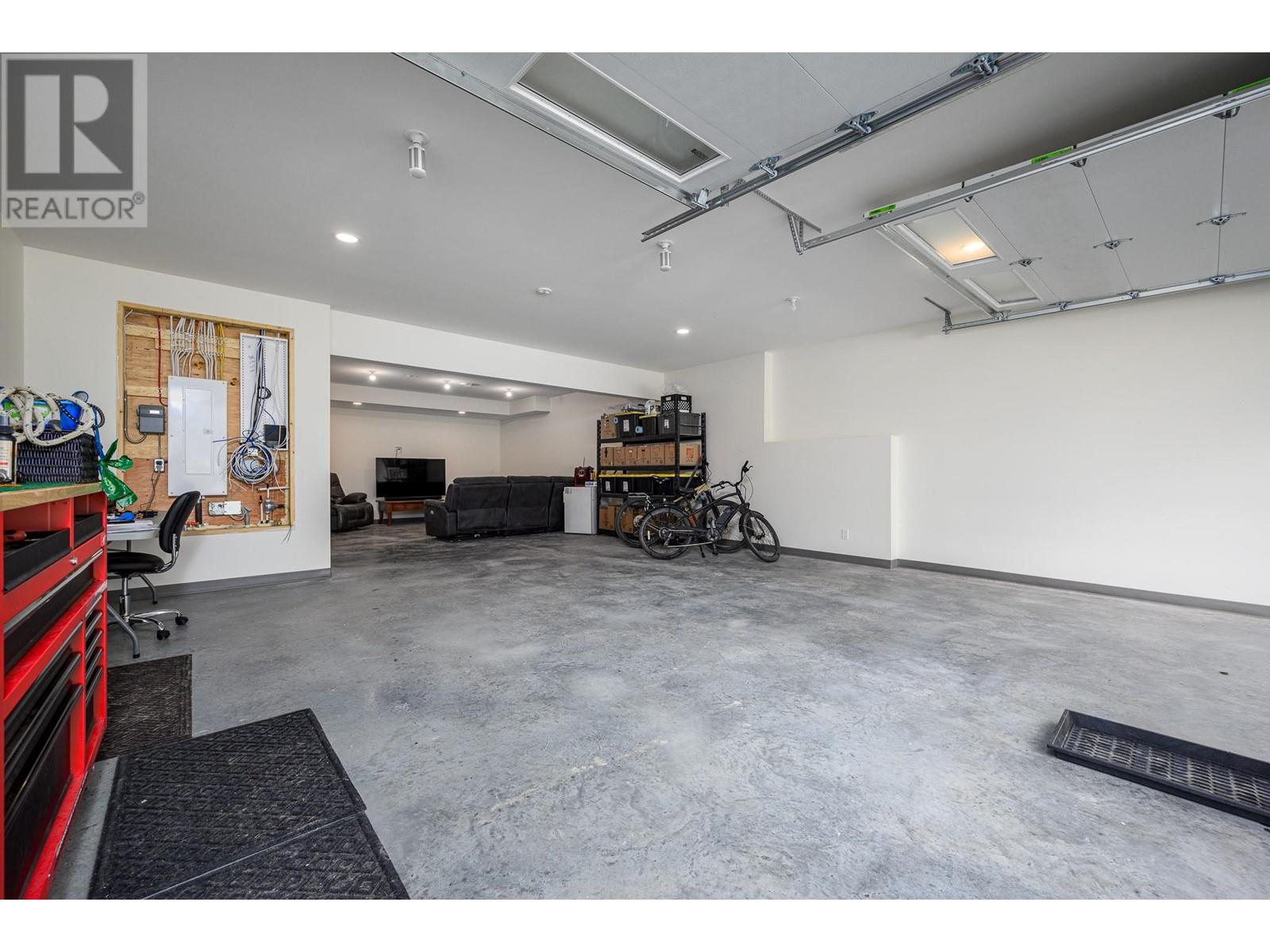 8909 Cherry Lane, Coldstream