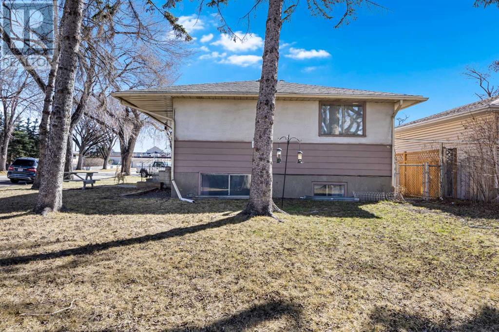 Single Family House Bungalow for Sale in  Ash Crescent SE Southview Calgary 