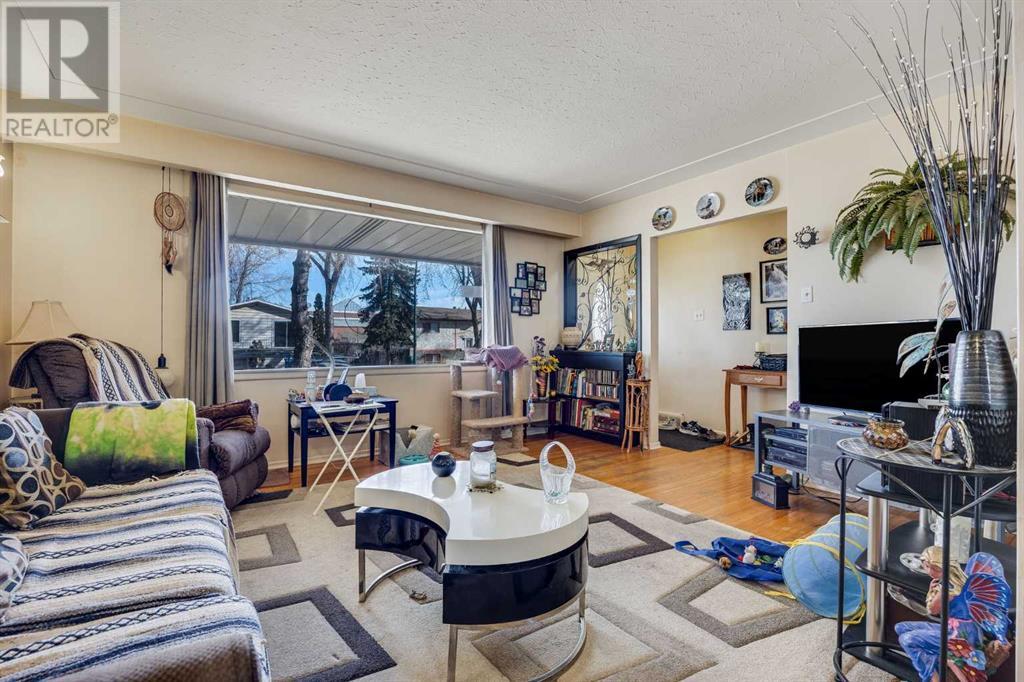 Single Family House Bungalow for Sale in  Ash Crescent SE Southview Calgary 