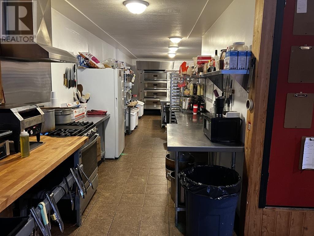 Photo 3 of 10419 100 Avenue, Fort St John BC