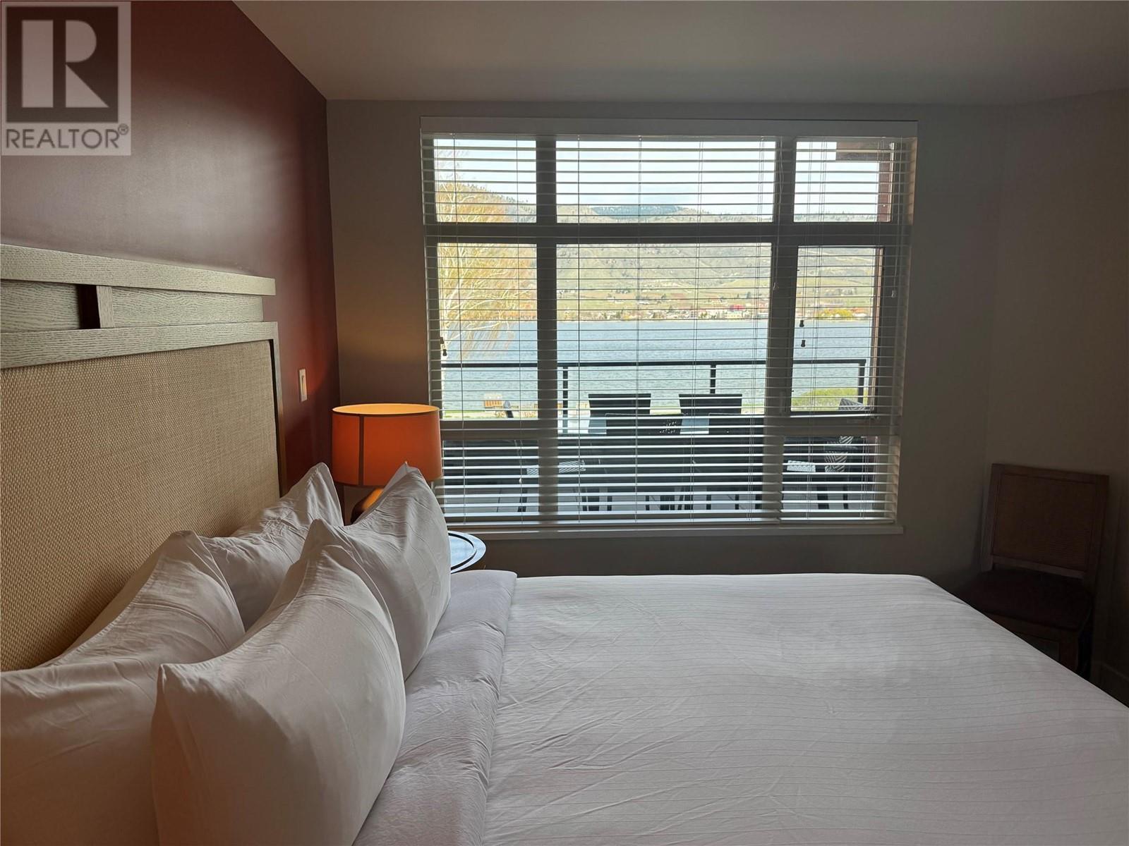 15 PARK Place Unit# 210, Osoyoos