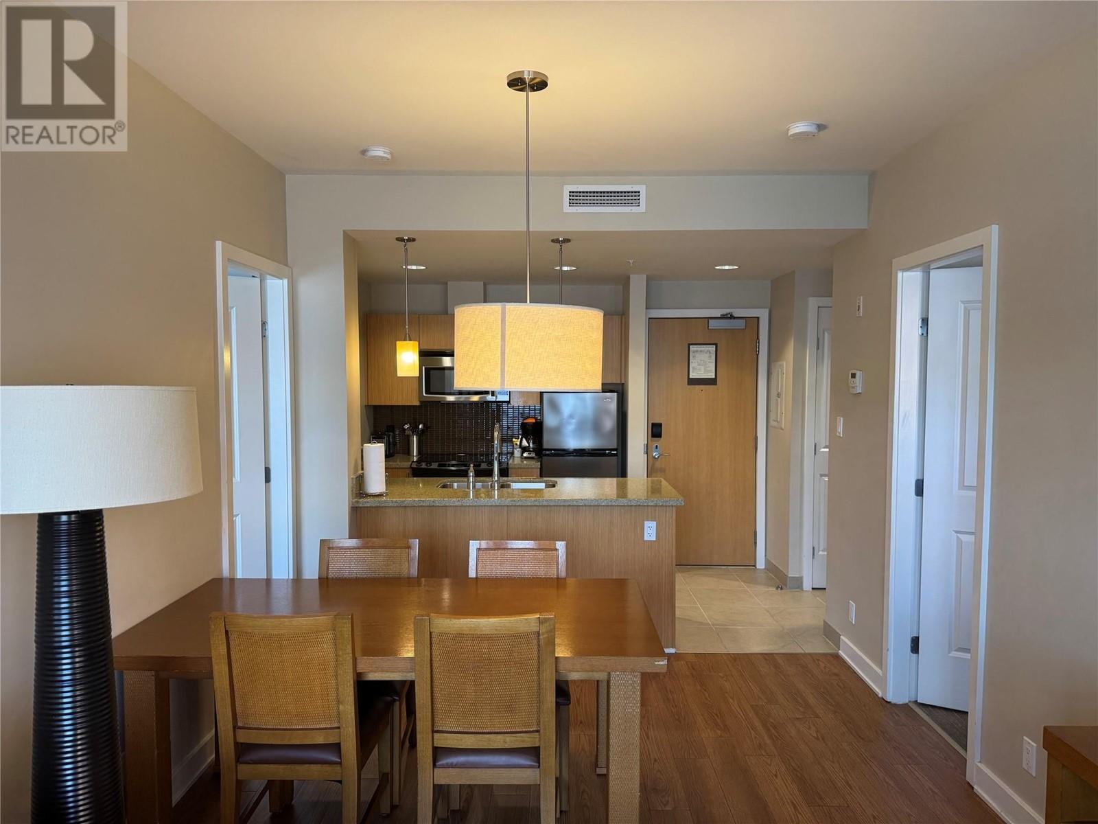 15 PARK Place Unit# 210, Osoyoos
