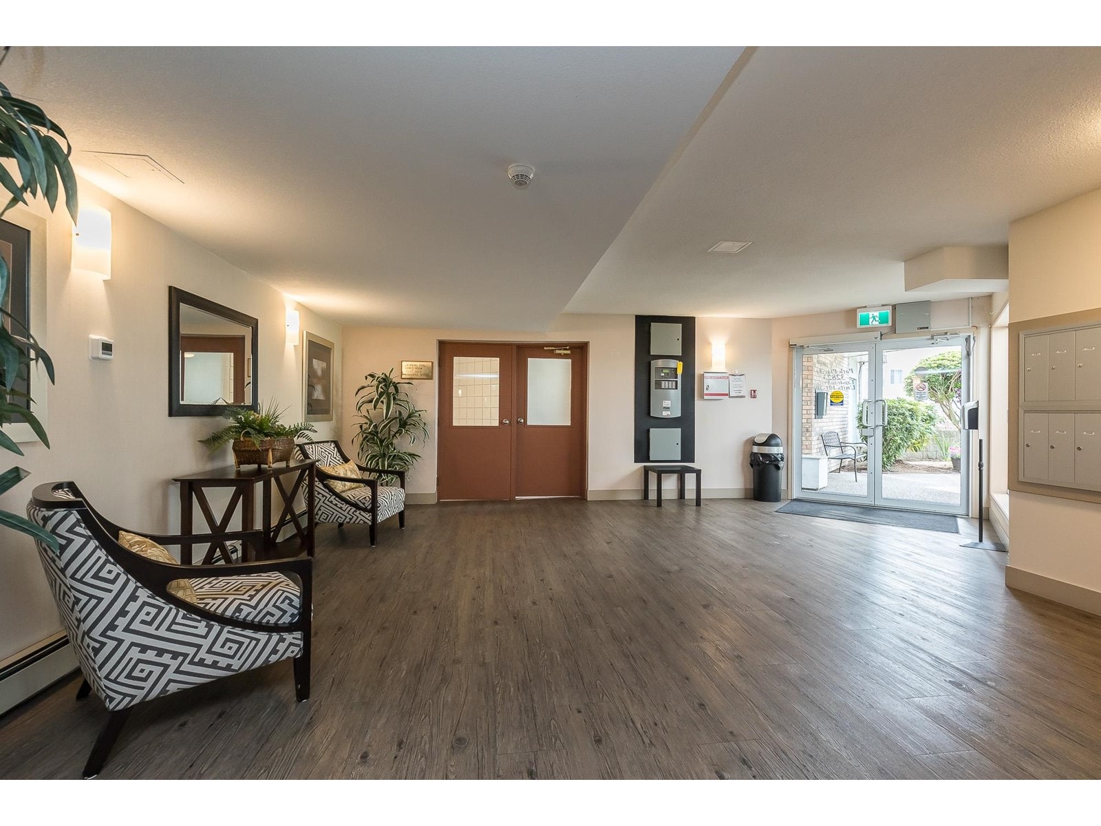 Photo 5 of 307 32823 Landeau Place, Abbotsford BC