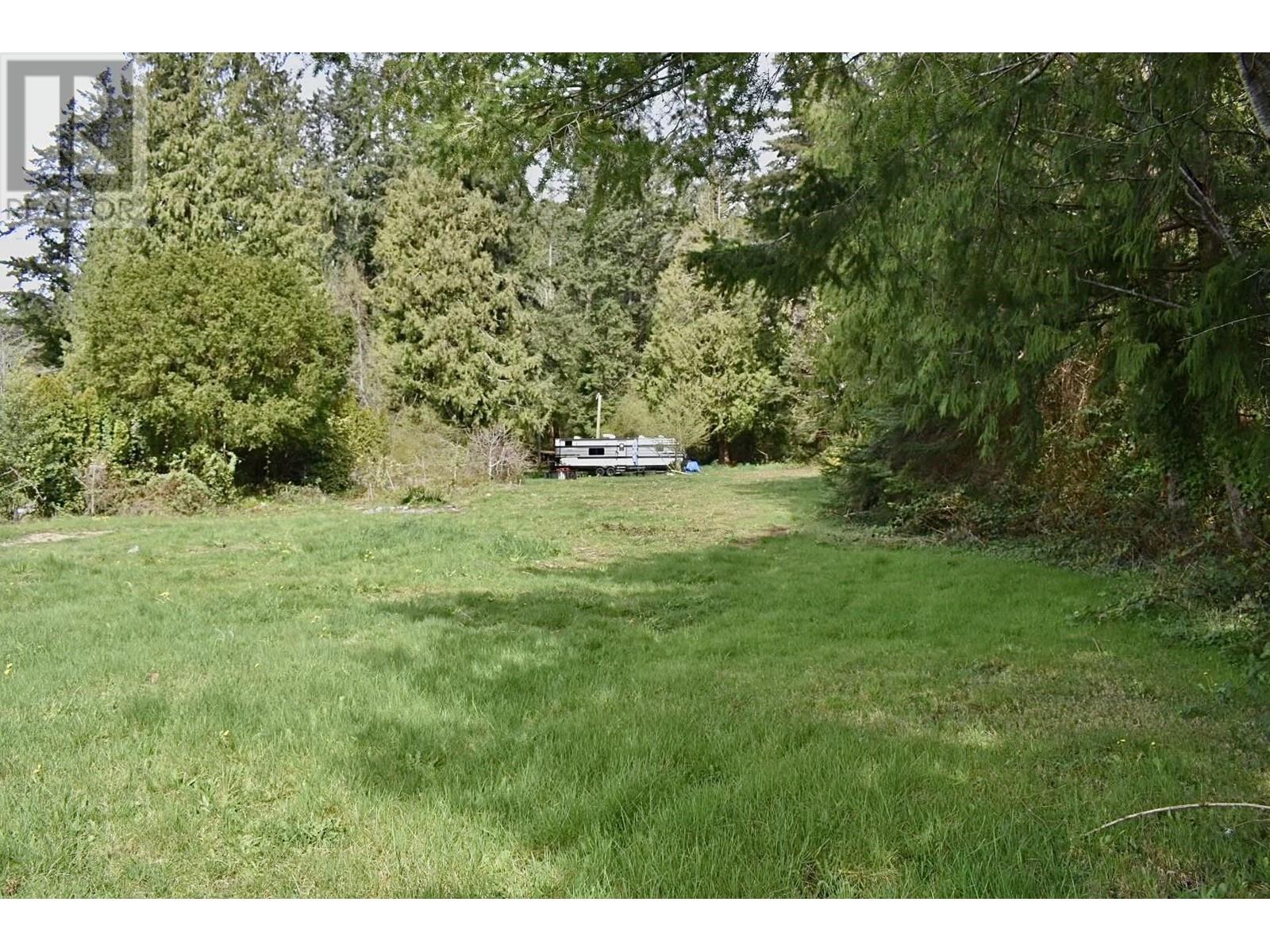 2763 LOWER ROAD, Roberts Creek