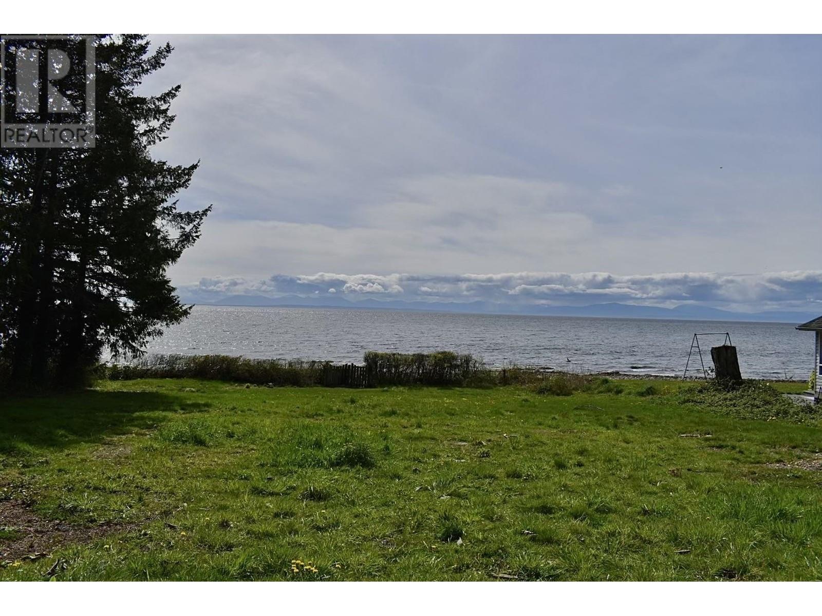 2763 LOWER ROAD, Roberts Creek