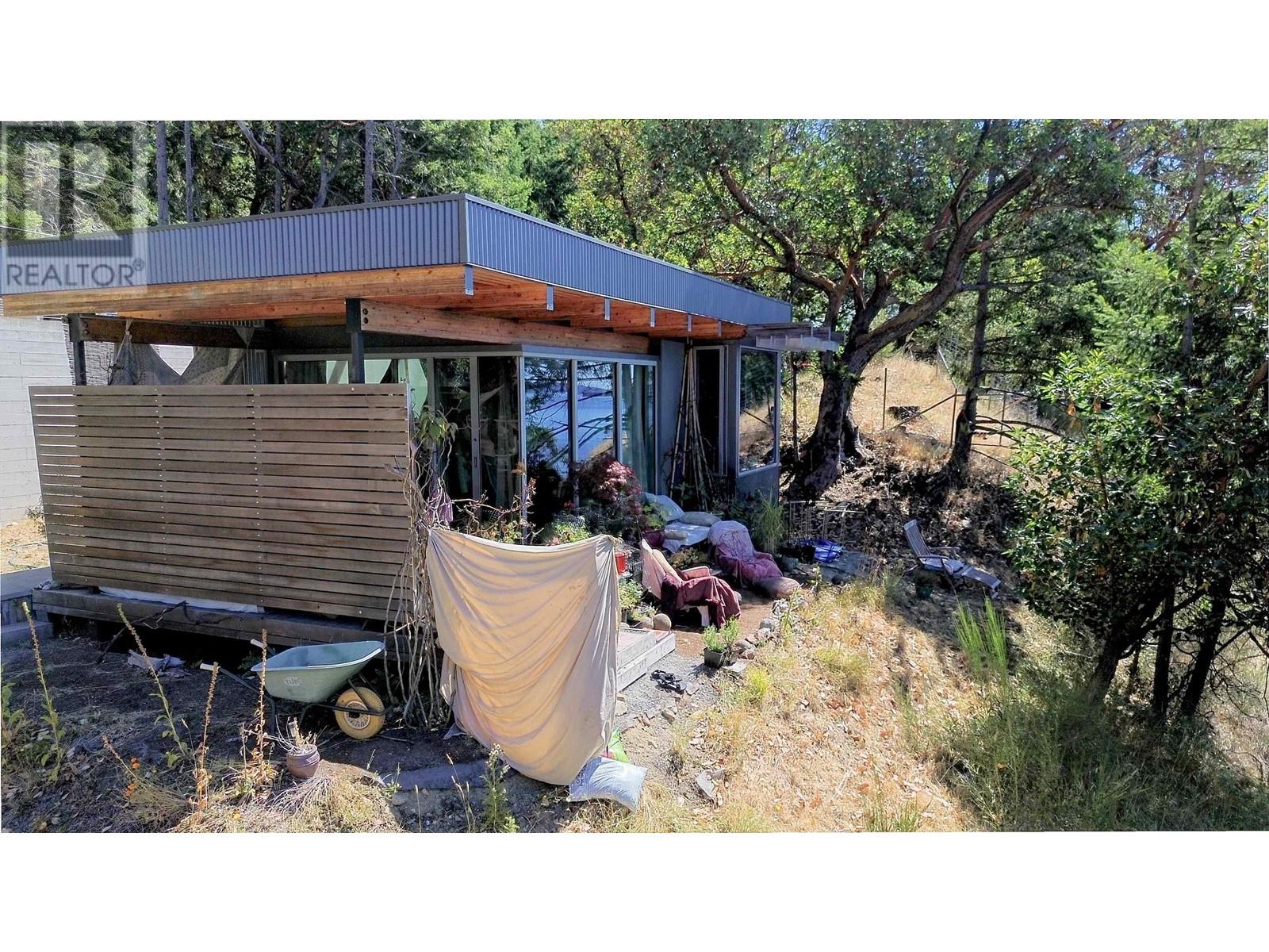 240 OLD SCOTT ROAD, Salt Spring Island
