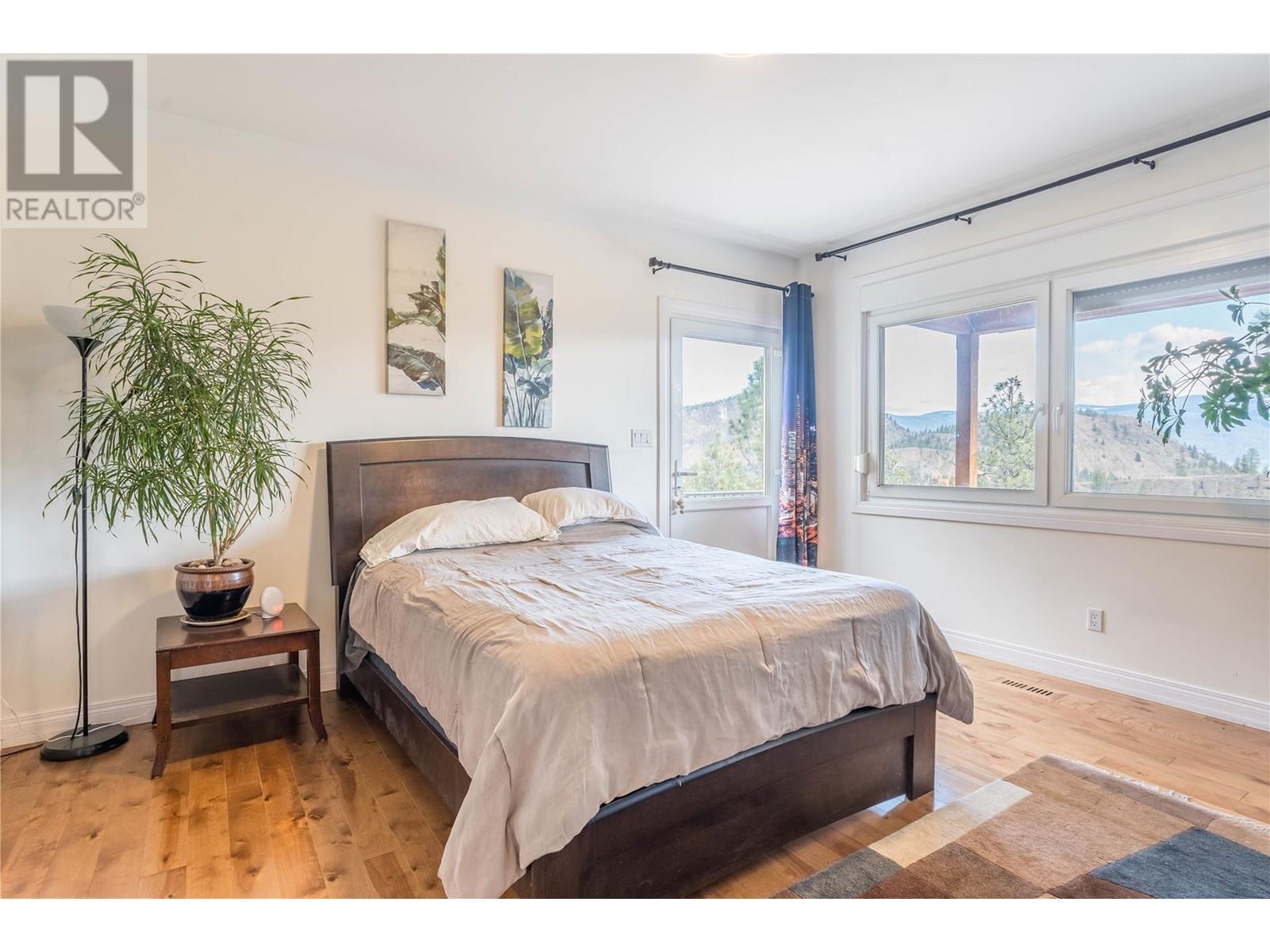  6220 Simpson Road, Summerland
