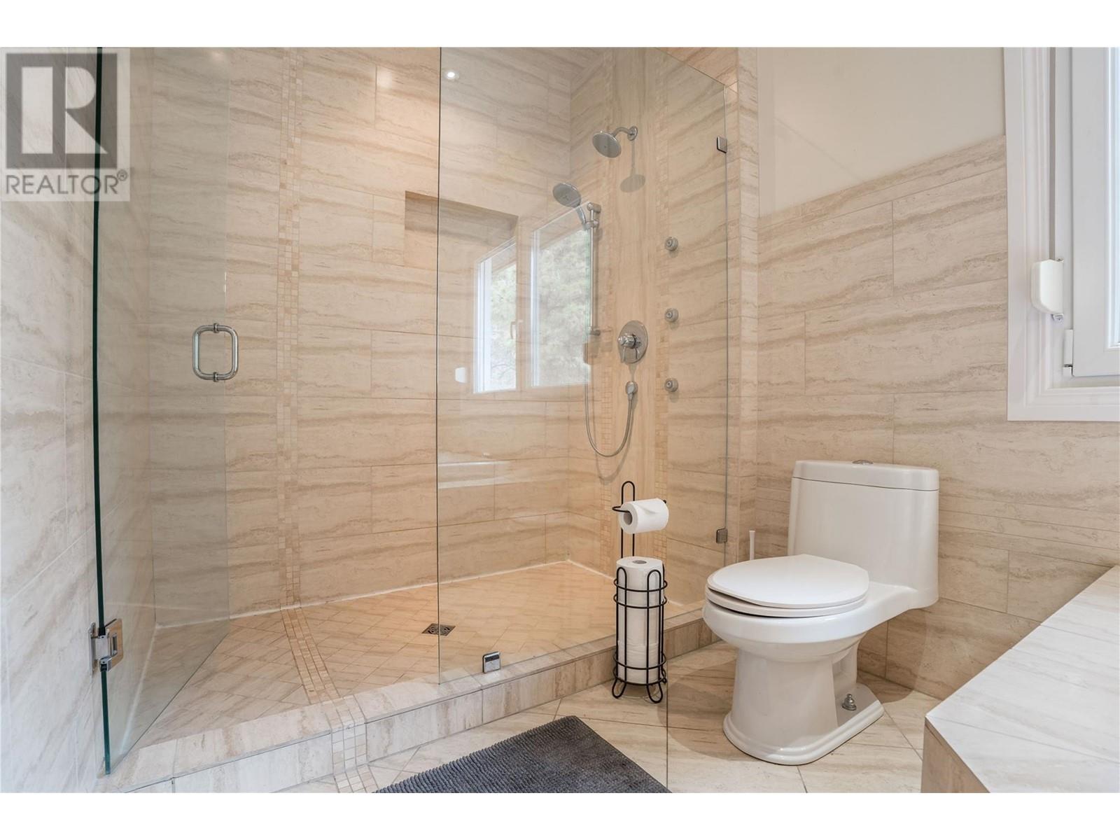  6220 Simpson Road, Summerland