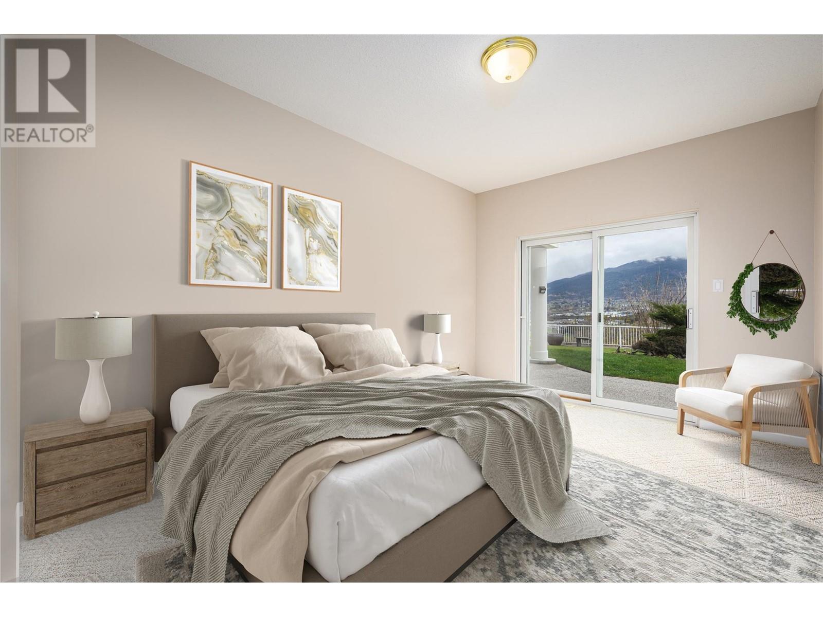  305 Country Estate Place Northeast, Vernon