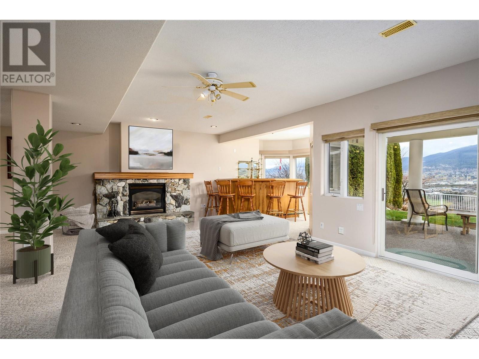  305 Country Estate Place Northeast, Vernon