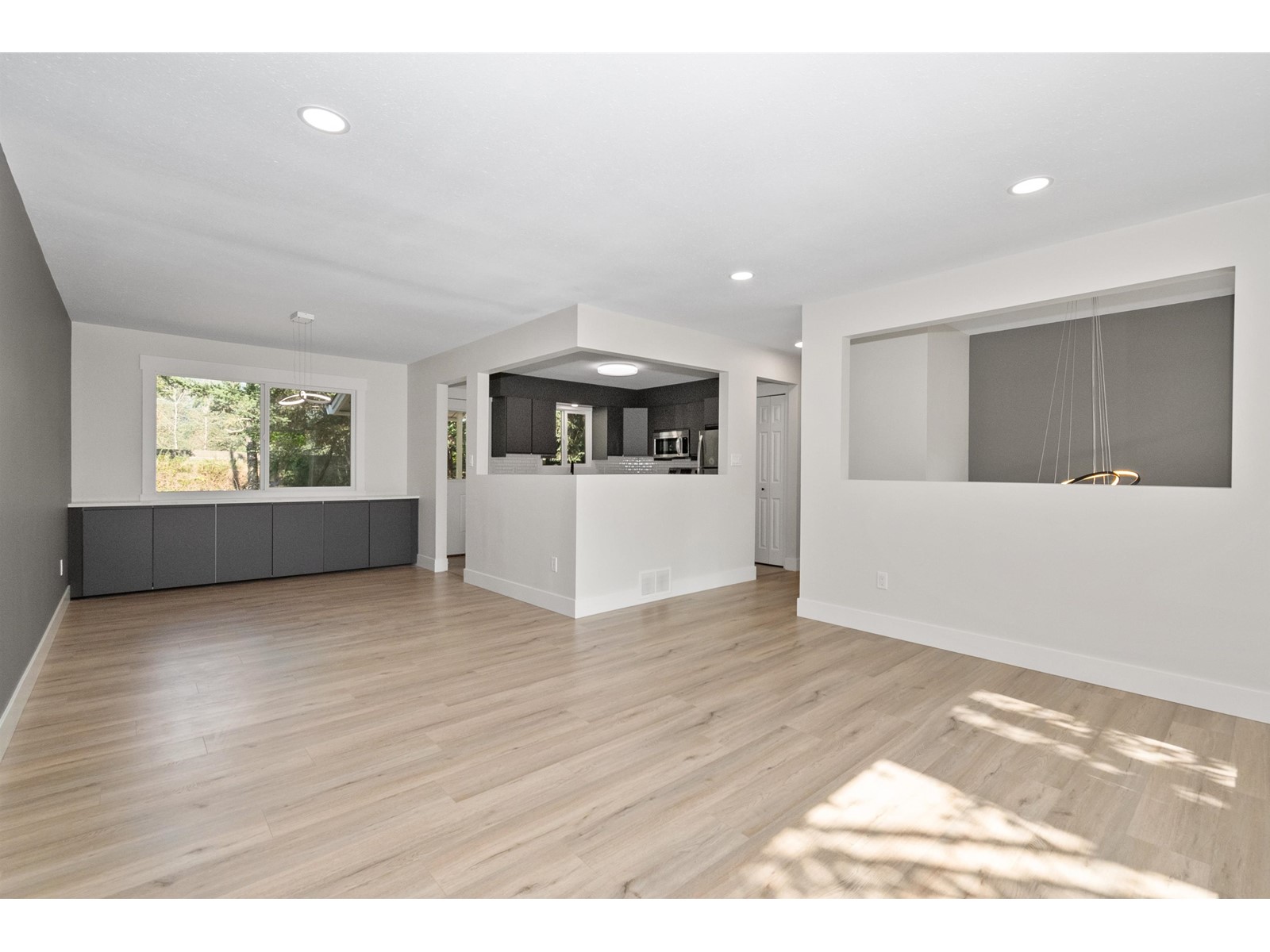 63797 BEECH AVENUE, Hope, Hope