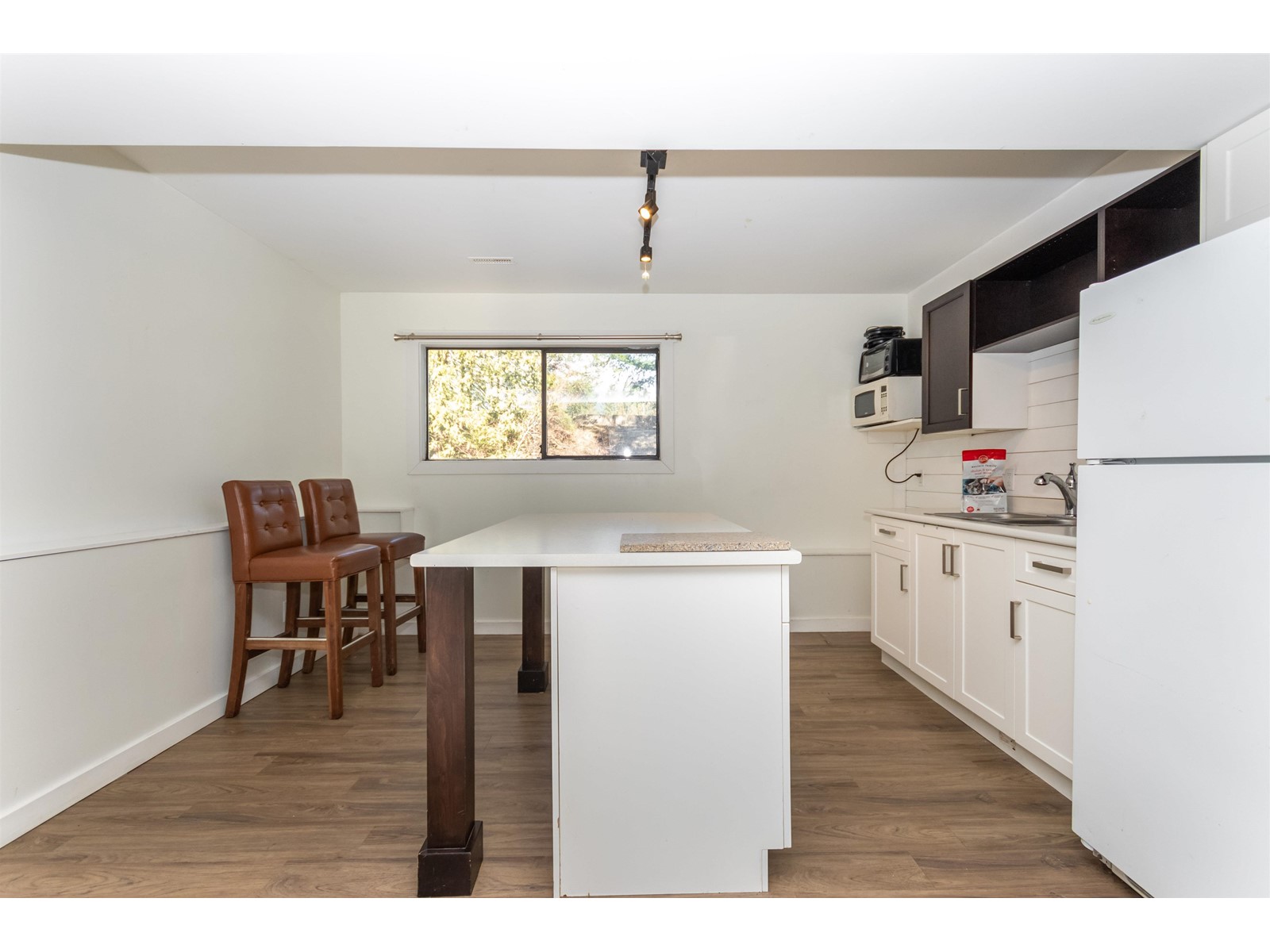 63797 BEECH AVENUE, Hope, Hope