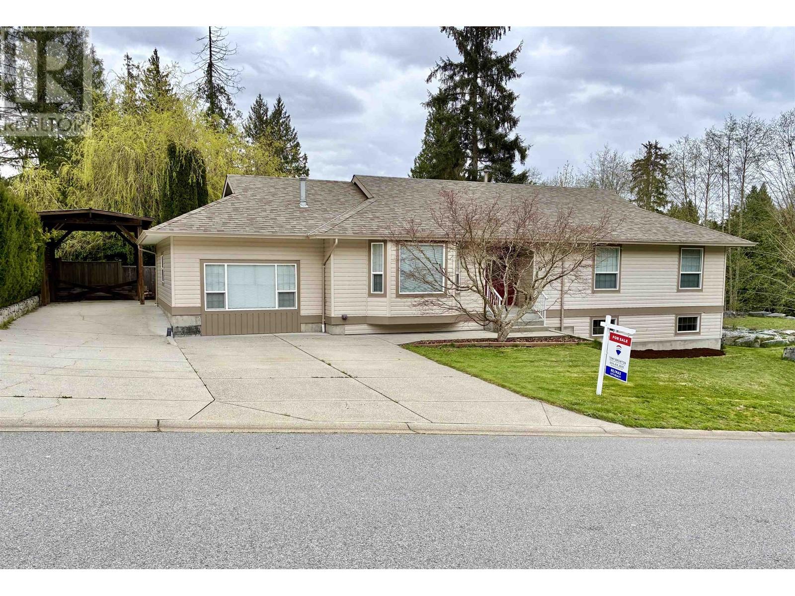 5916 ST. ANDREWS PLACE, Sechelt