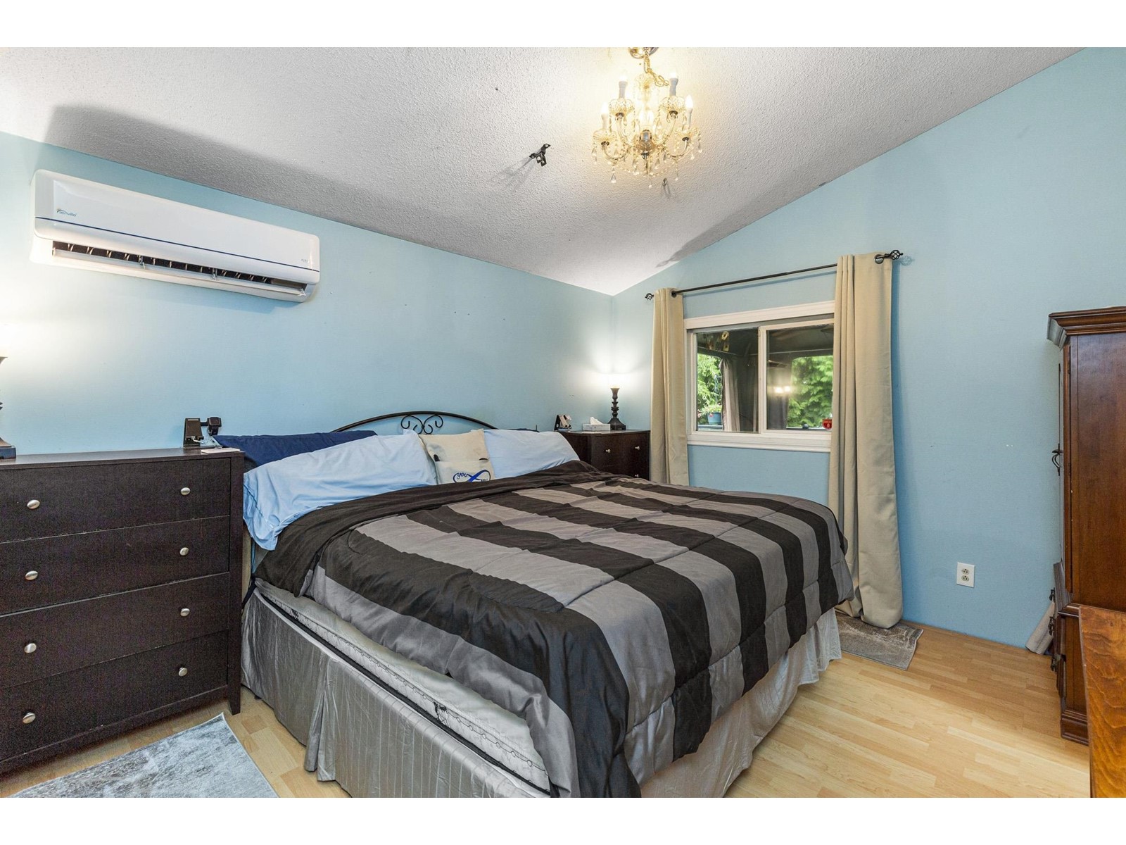 Photo 7 of 2082 Oakridge Crescent, Abbotsford BC