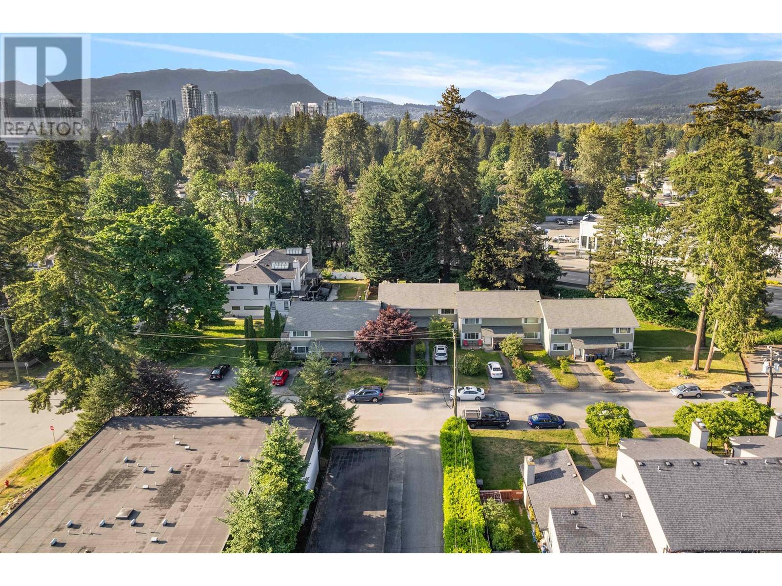 2535 GORDON AVENUE, Port Coquitlam