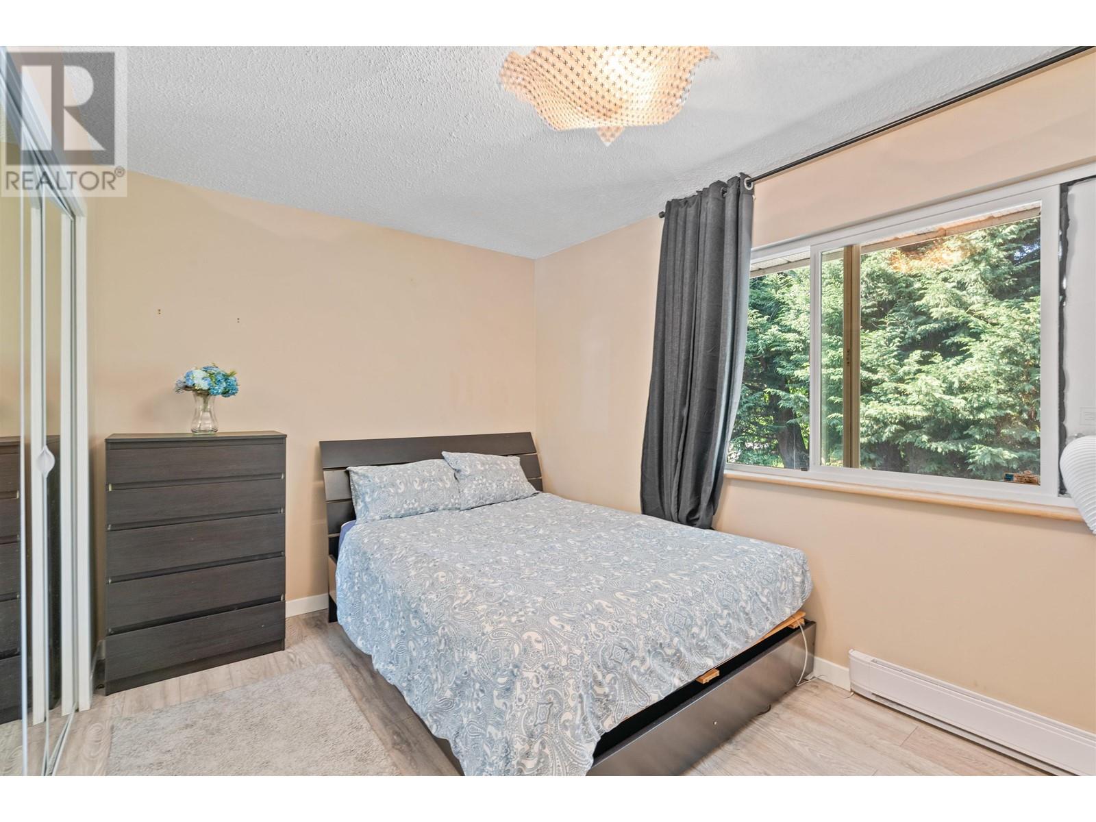 2535 GORDON AVENUE, Port Coquitlam real estate listing R2988051