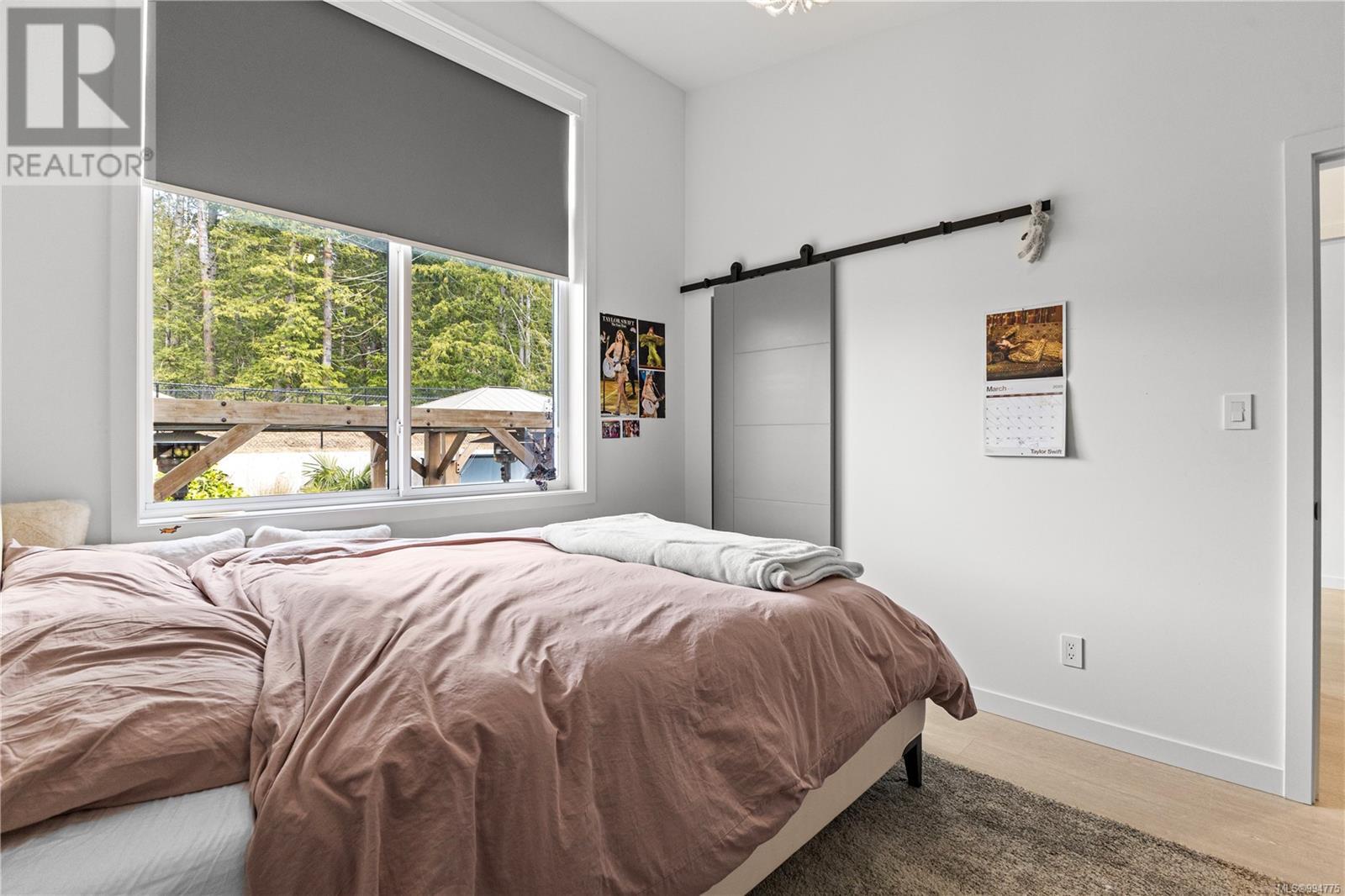  1046 Golden Spire Crescent, Langford