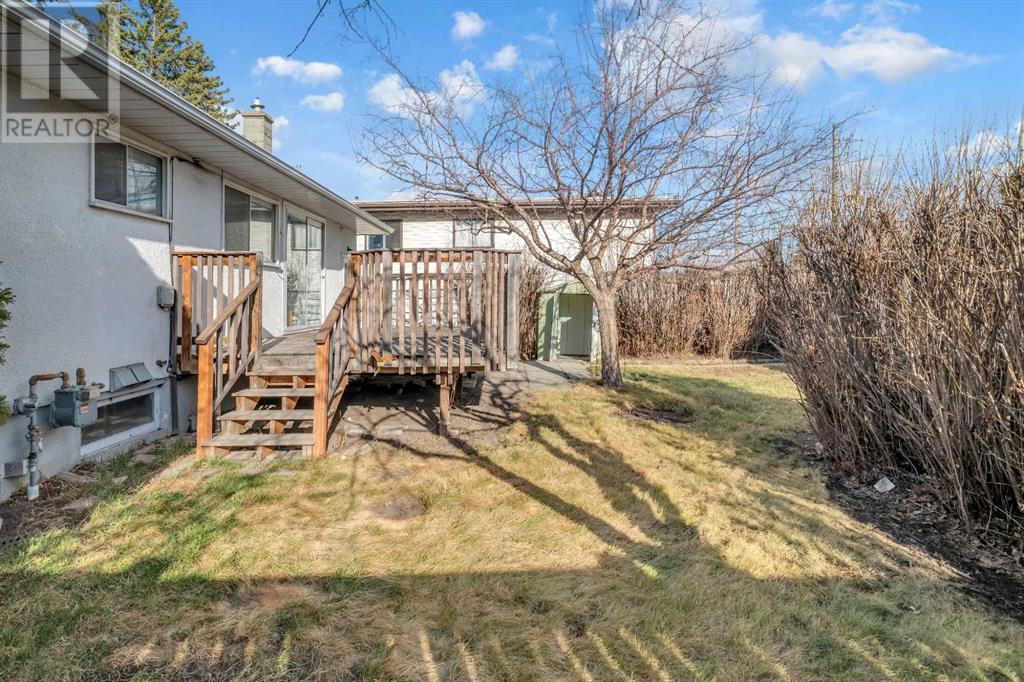 Single Family House Bungalow for Sale in   Avenue NE Winston Heights/Mountview Calgary 