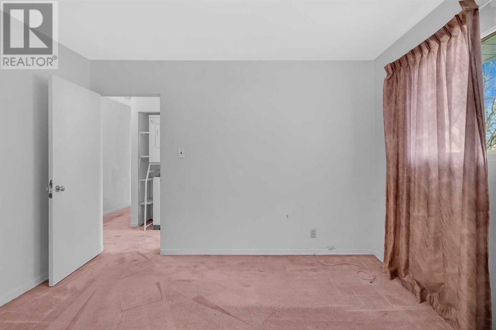 Single Family House Bungalow for Sale in   Avenue NE Winston Heights/Mountview Calgary 