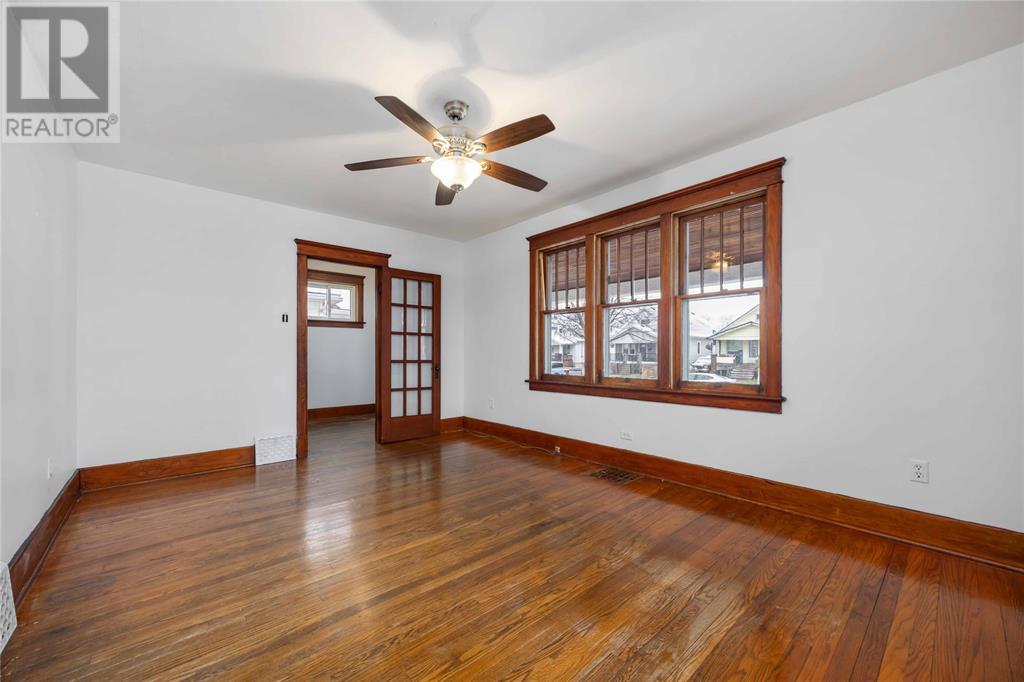 Photo 11 of 222 Shepherd Street, Sarnia ON