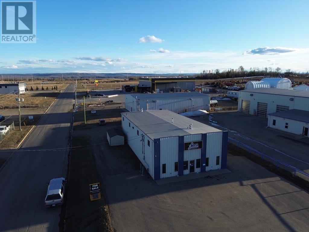 Photo 4 of 10903 89 Avenue, Fort St John BC