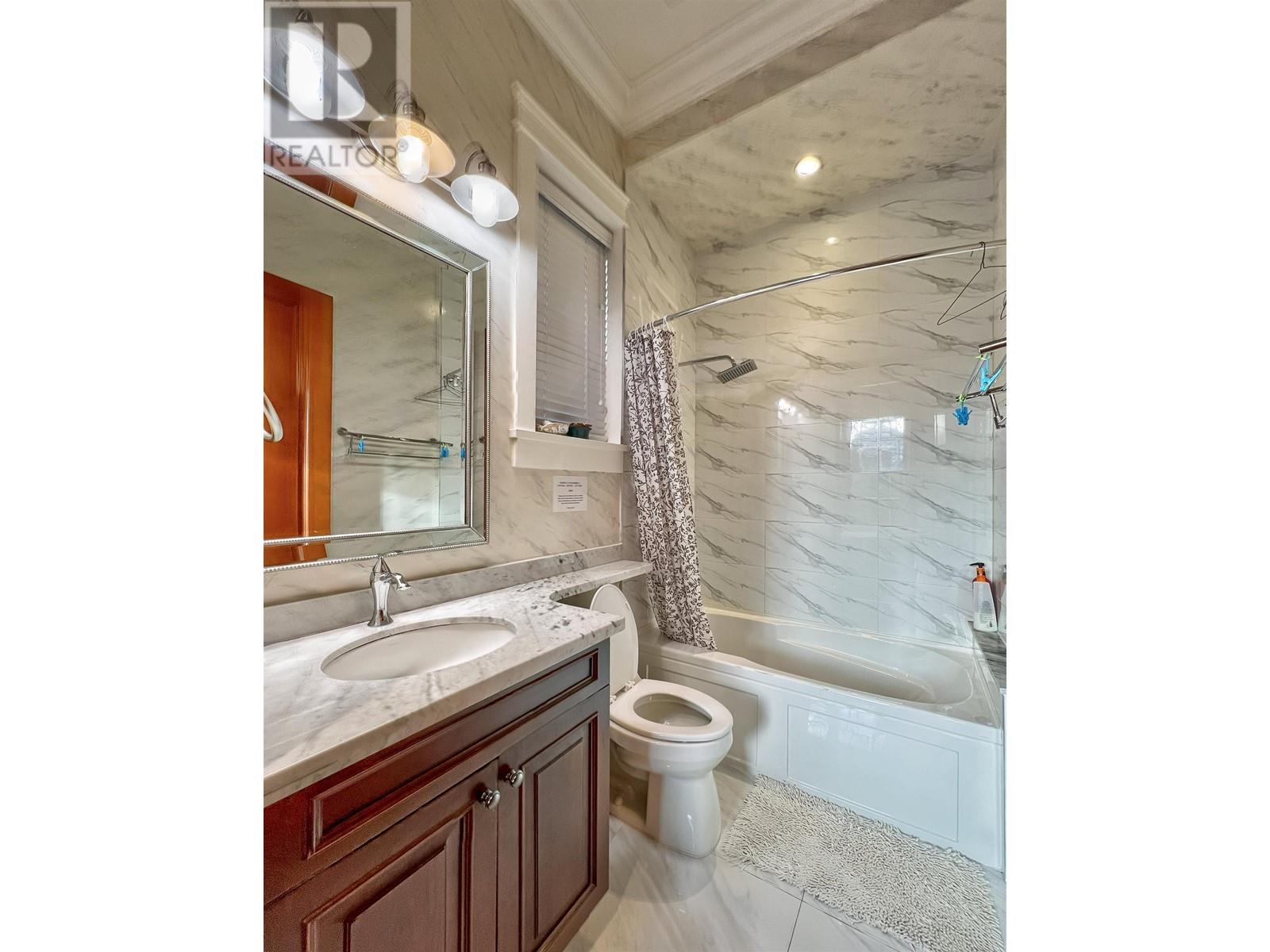 2237 W 37TH AVENUE, Vancouver