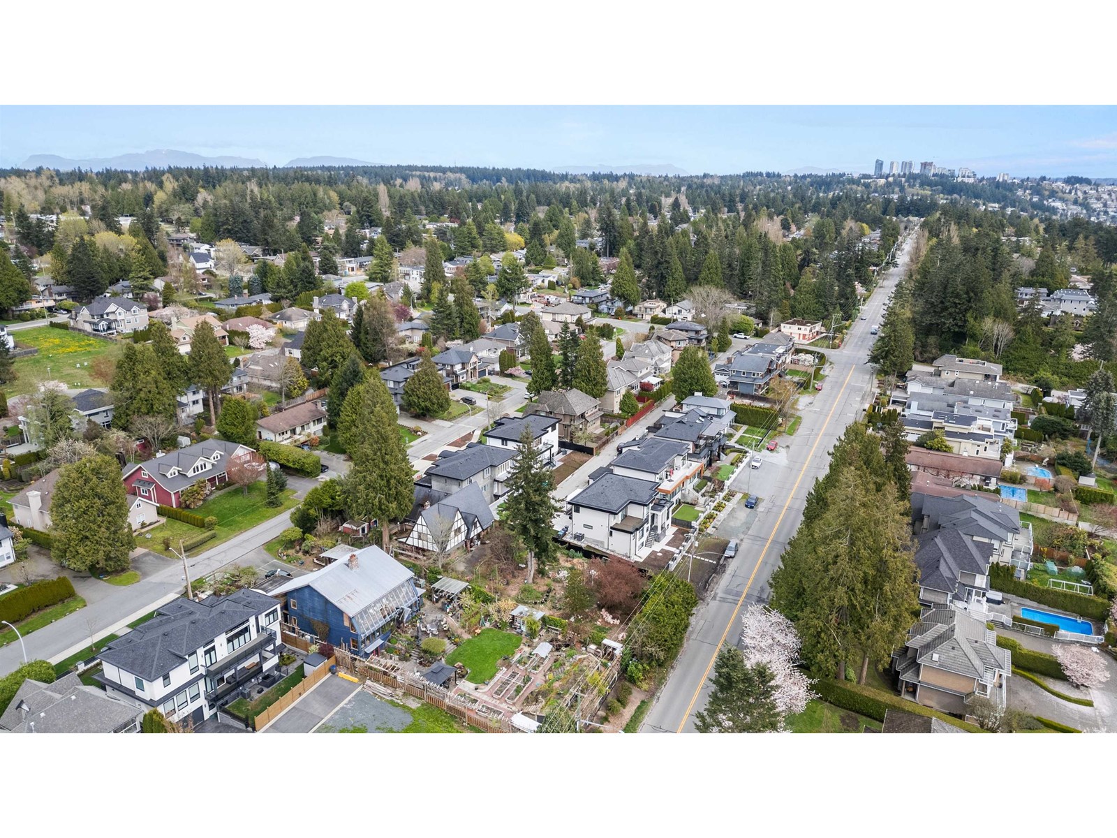 13491 MARINE DRIVE, Surrey