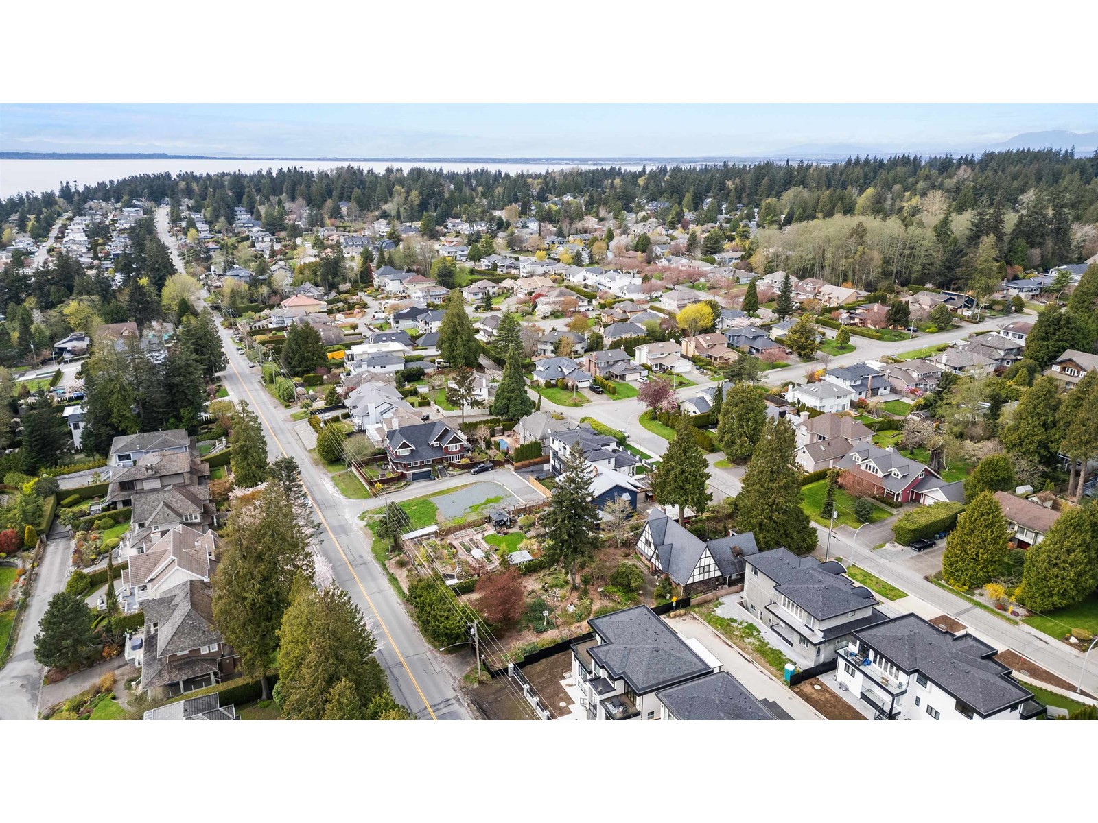 13491 MARINE DRIVE, Surrey