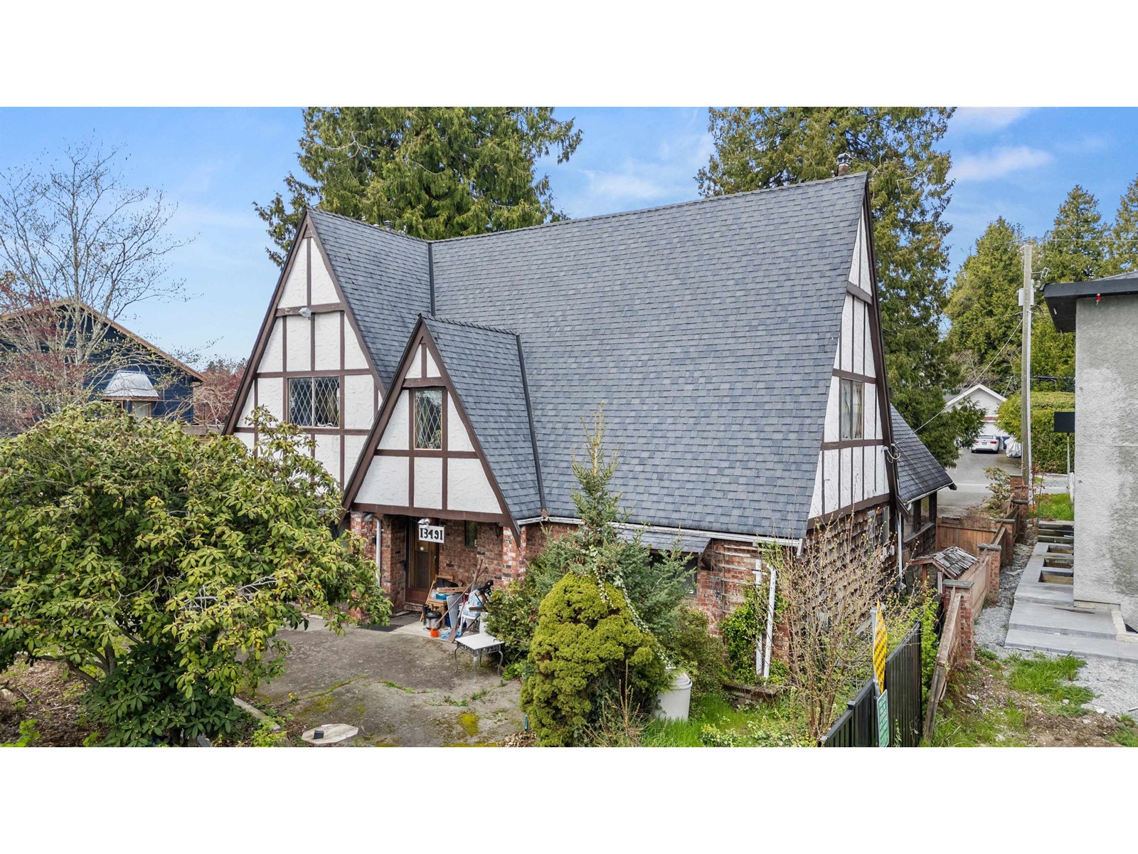 13491 MARINE DRIVE, Surrey