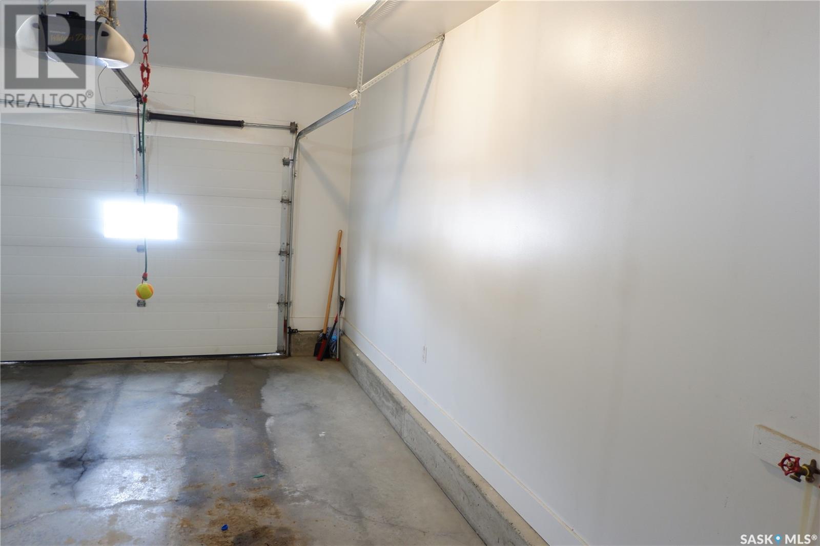 Photo 23 of 1 401 3rd Avenue E, Assiniboia SK