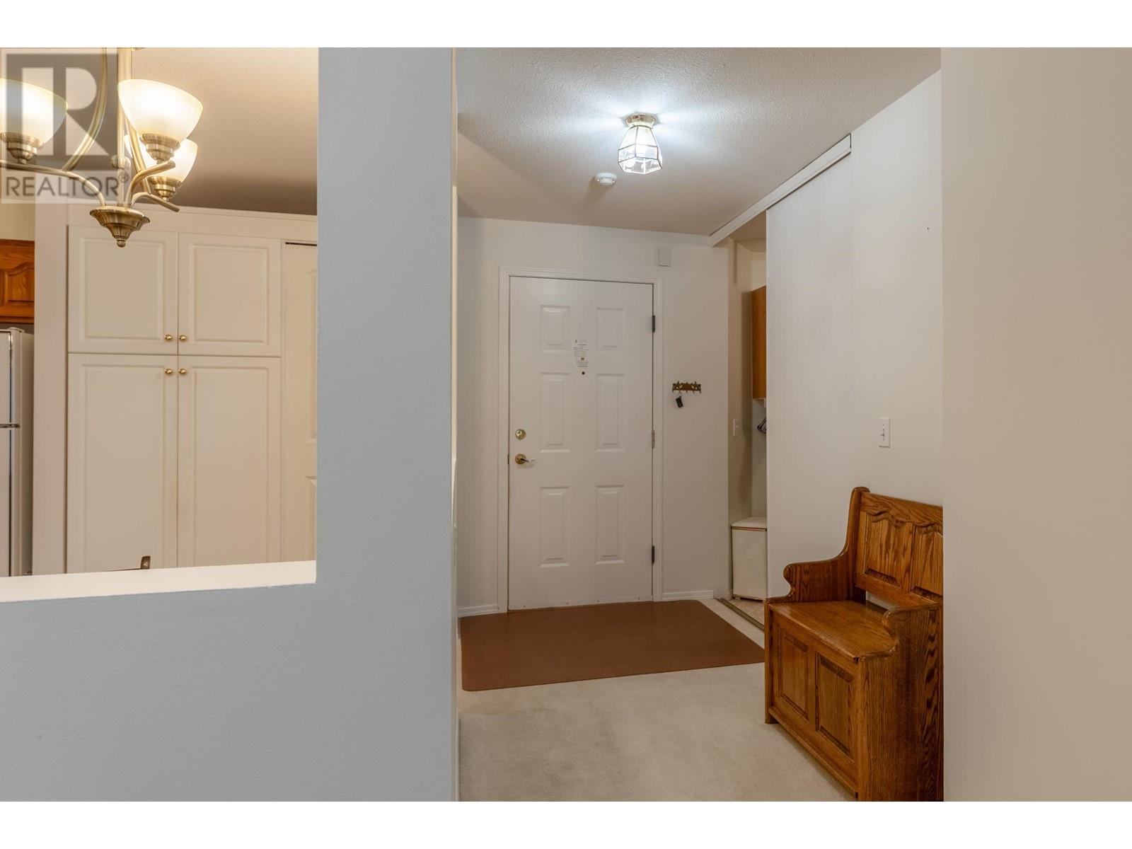 208 1329 KLO Road, Kelowna