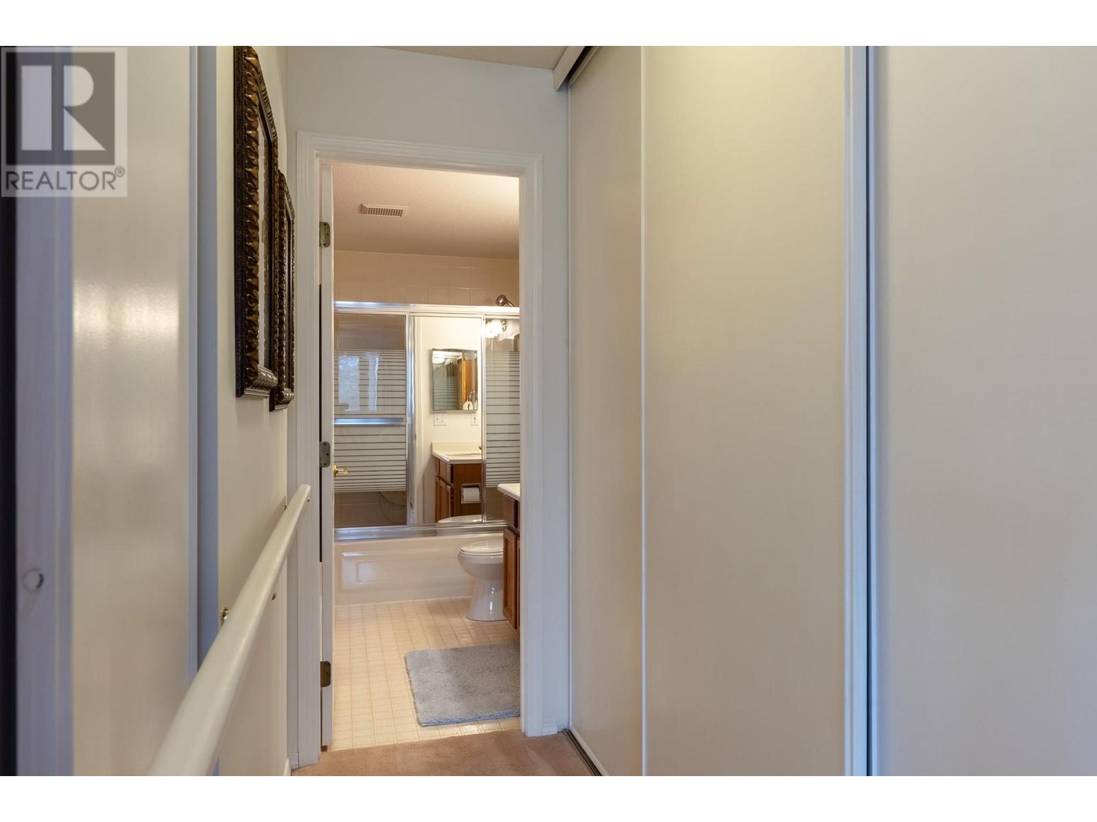 208 1329 KLO Road, Kelowna
