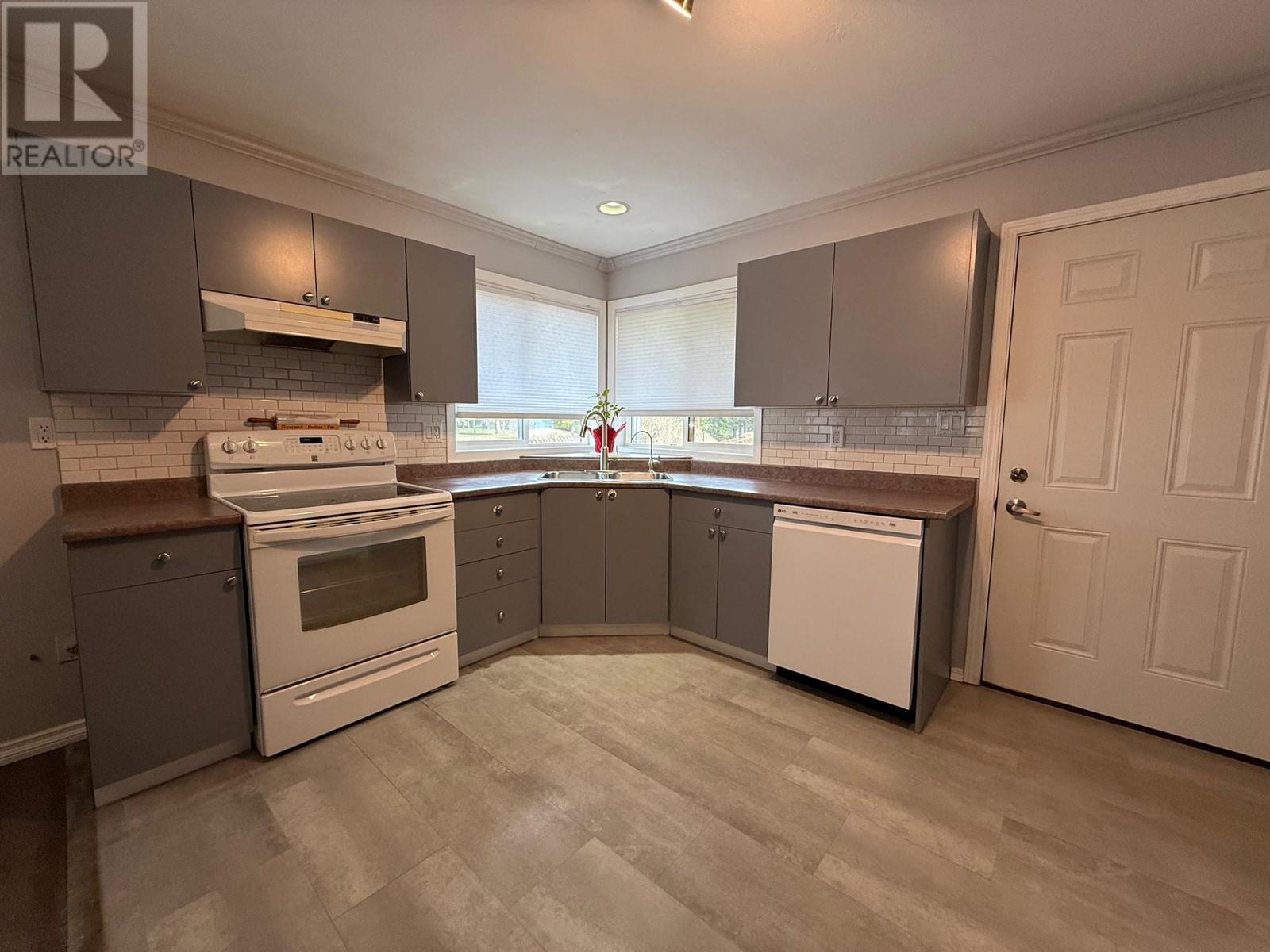 4812 Glentanna Road, Barriere