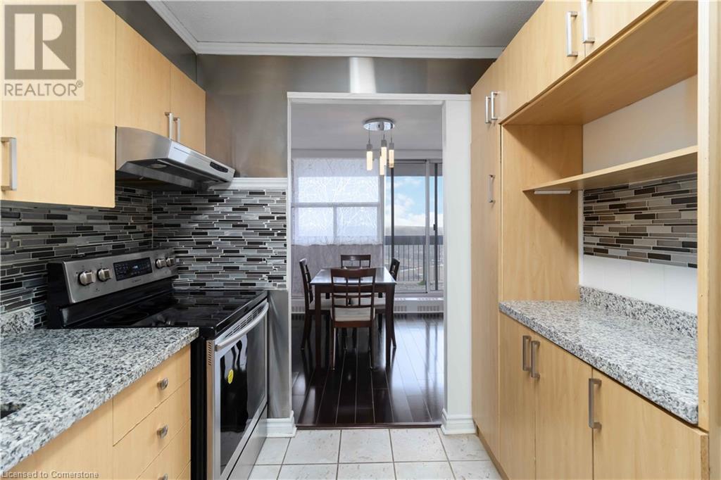 Photo 15 of 3501 Glen Erin Drive Unit 1207, Mississauga ON