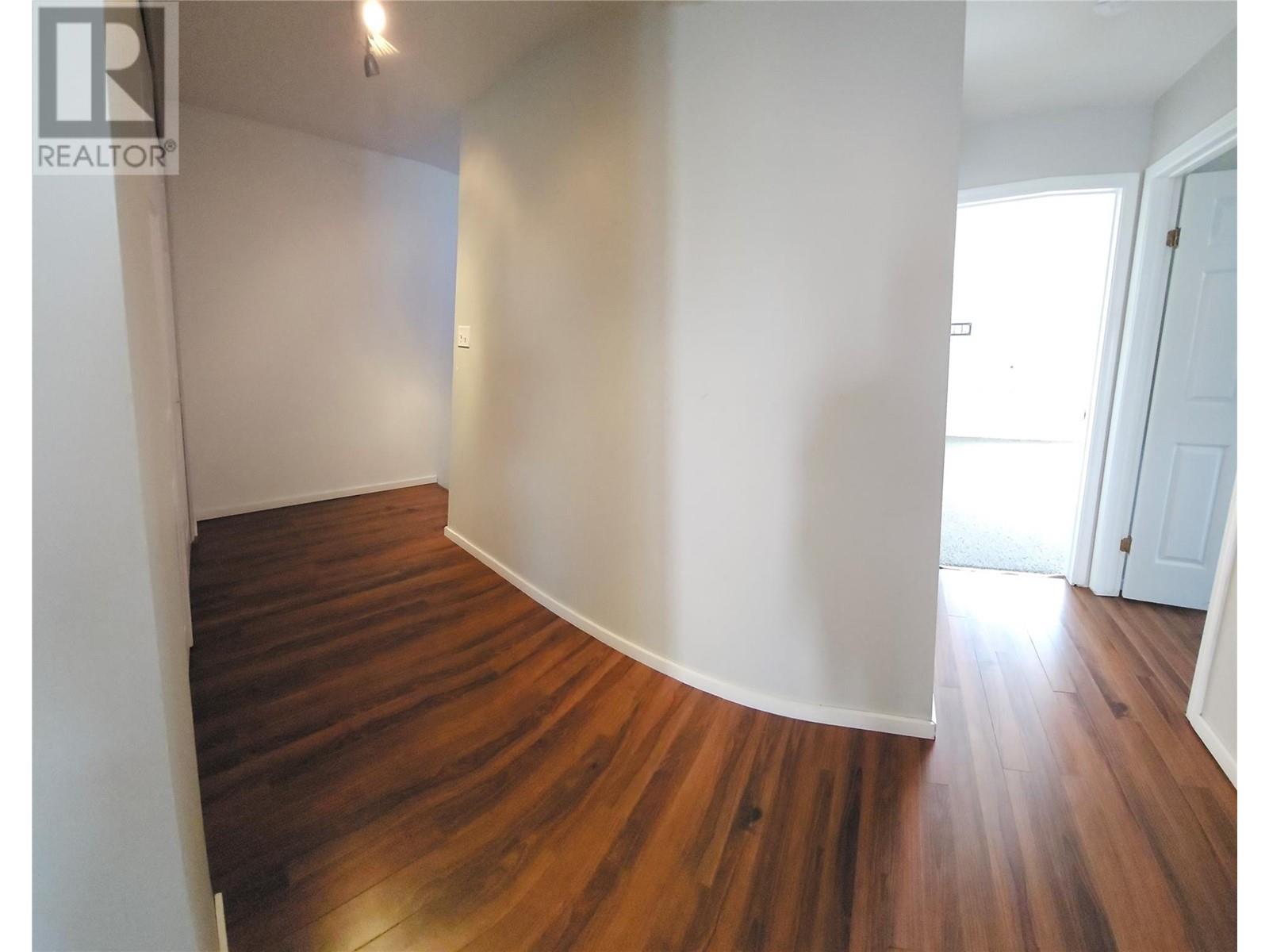 1027 Westminster Avenue W Unit# 201, Penticton