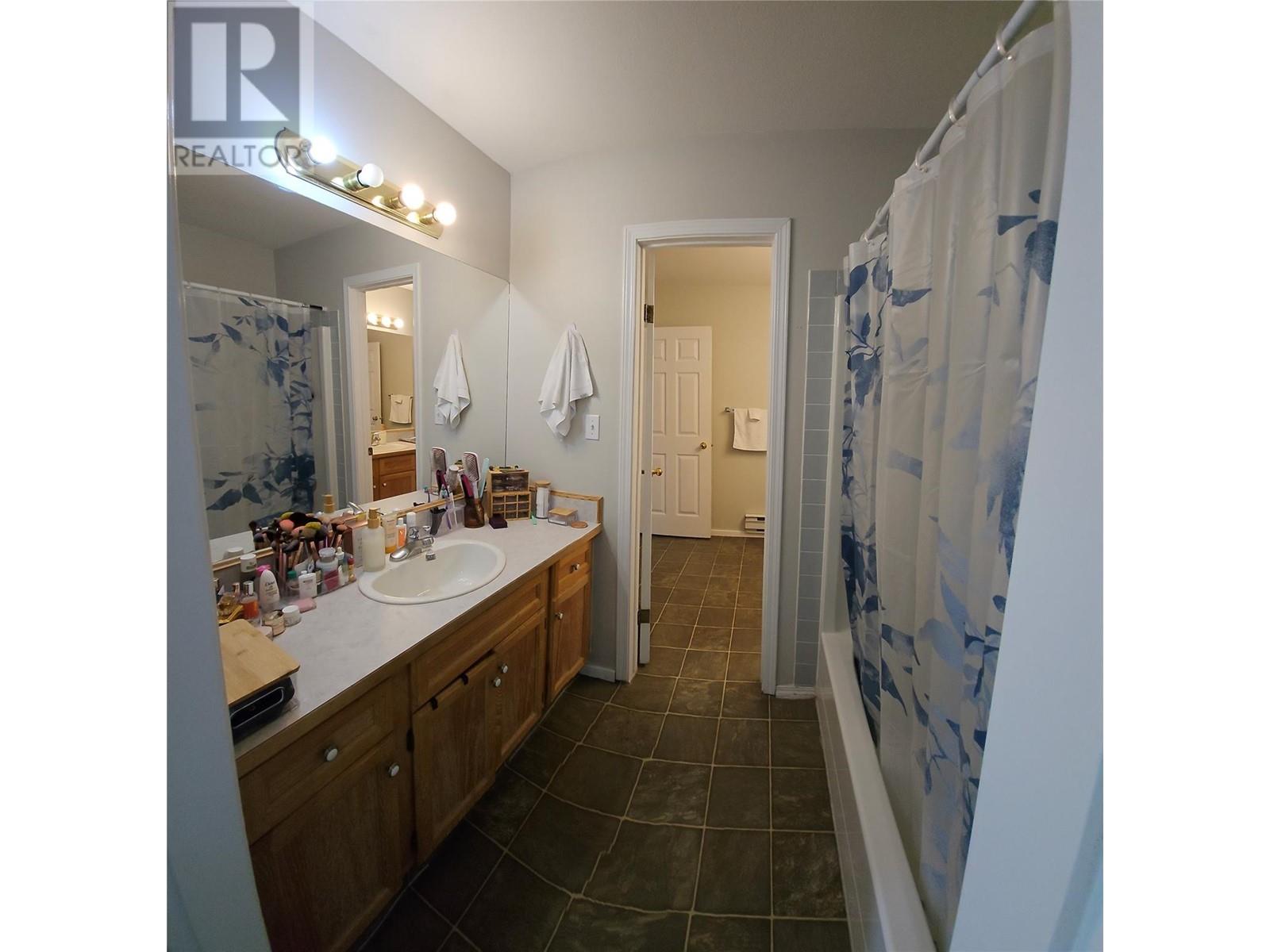 1027 Westminster Avenue W Unit# 201, Penticton