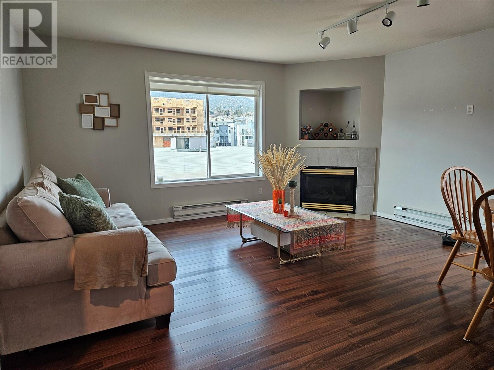 1027 Westminster Avenue W Unit# 201, Penticton